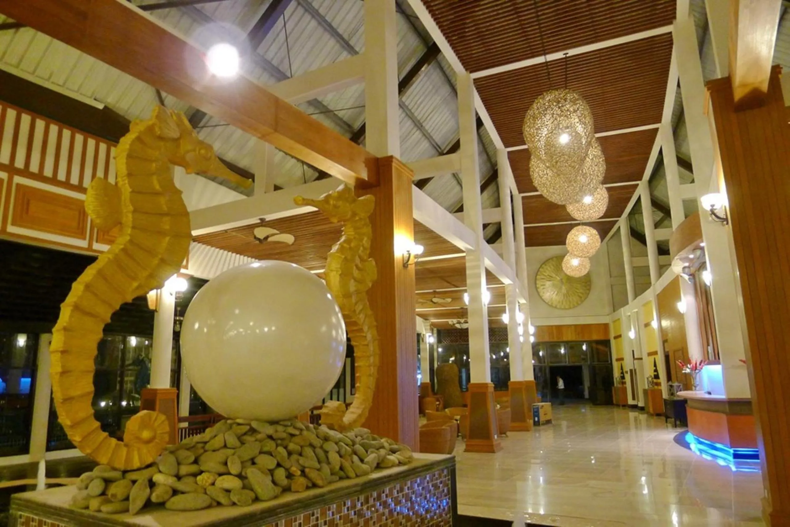 Decorative detail in Pearl Laguna Resort