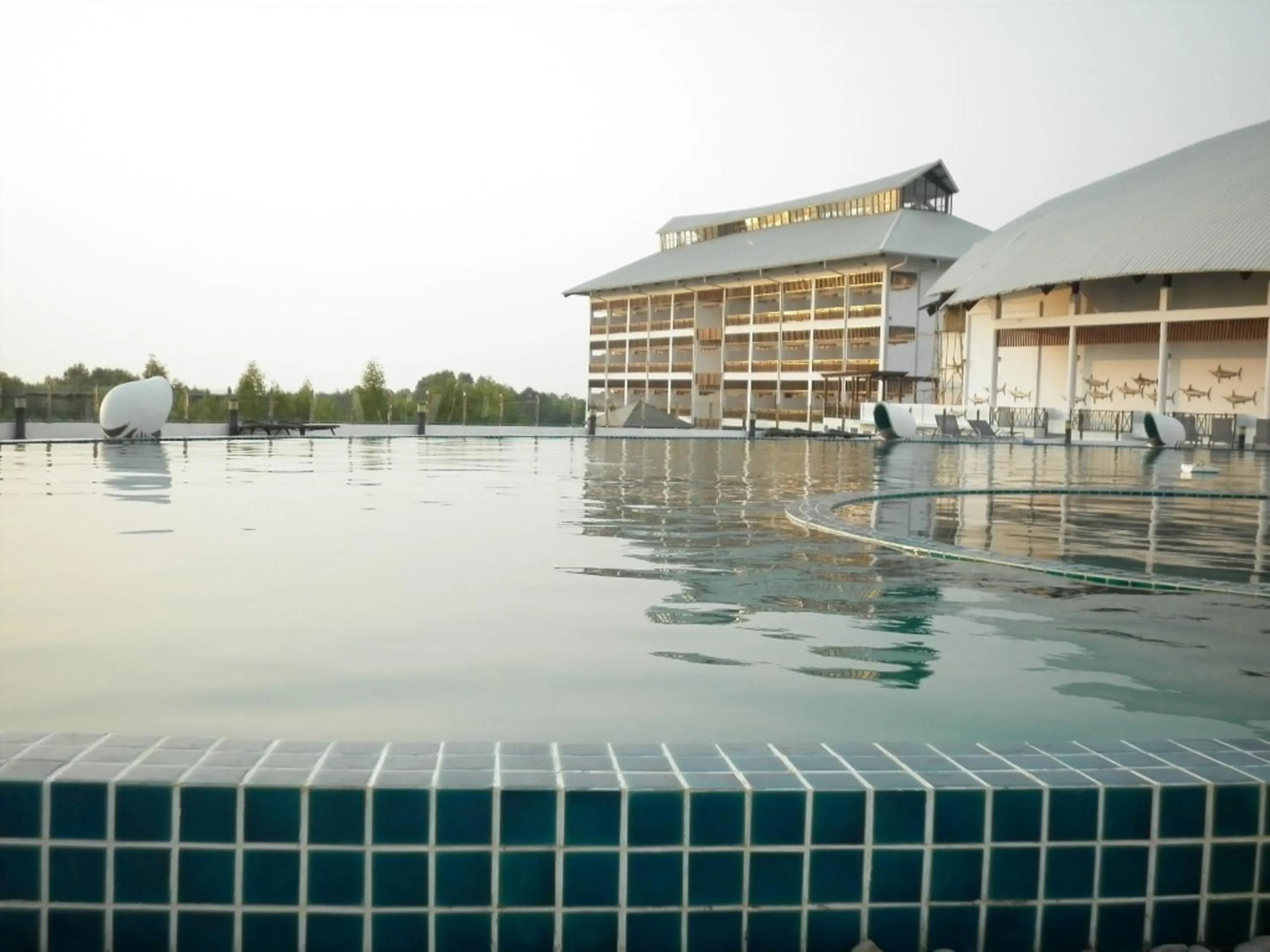 Swimming pool in Pearl Laguna Resort