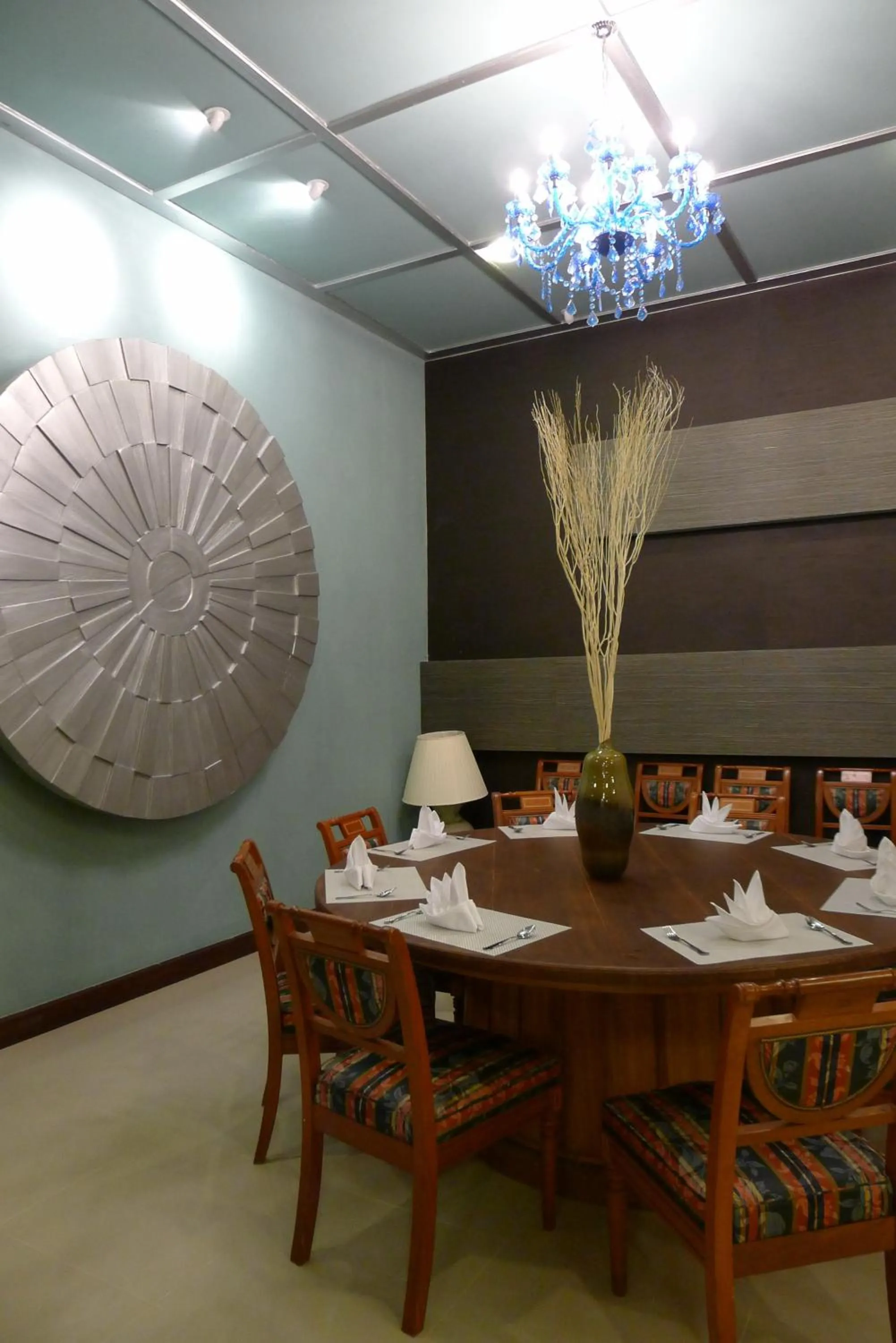 Restaurant/places to eat in Pearl Laguna Resort