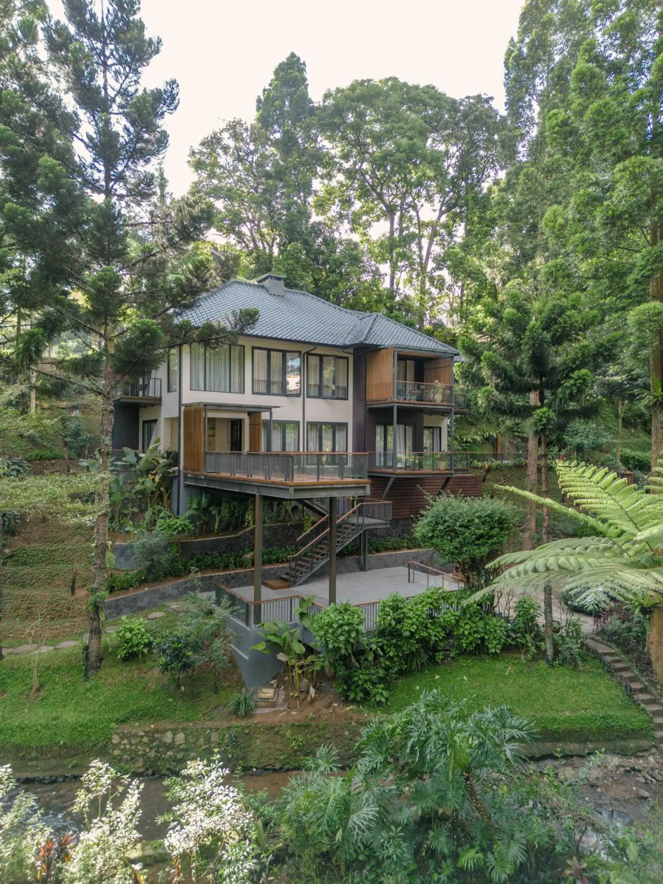 Five Bedrooms Kalyana Residence in Plataran Puncak Residences Five Bedrooms Kalyana Residence in Plataran Puncak Residences
