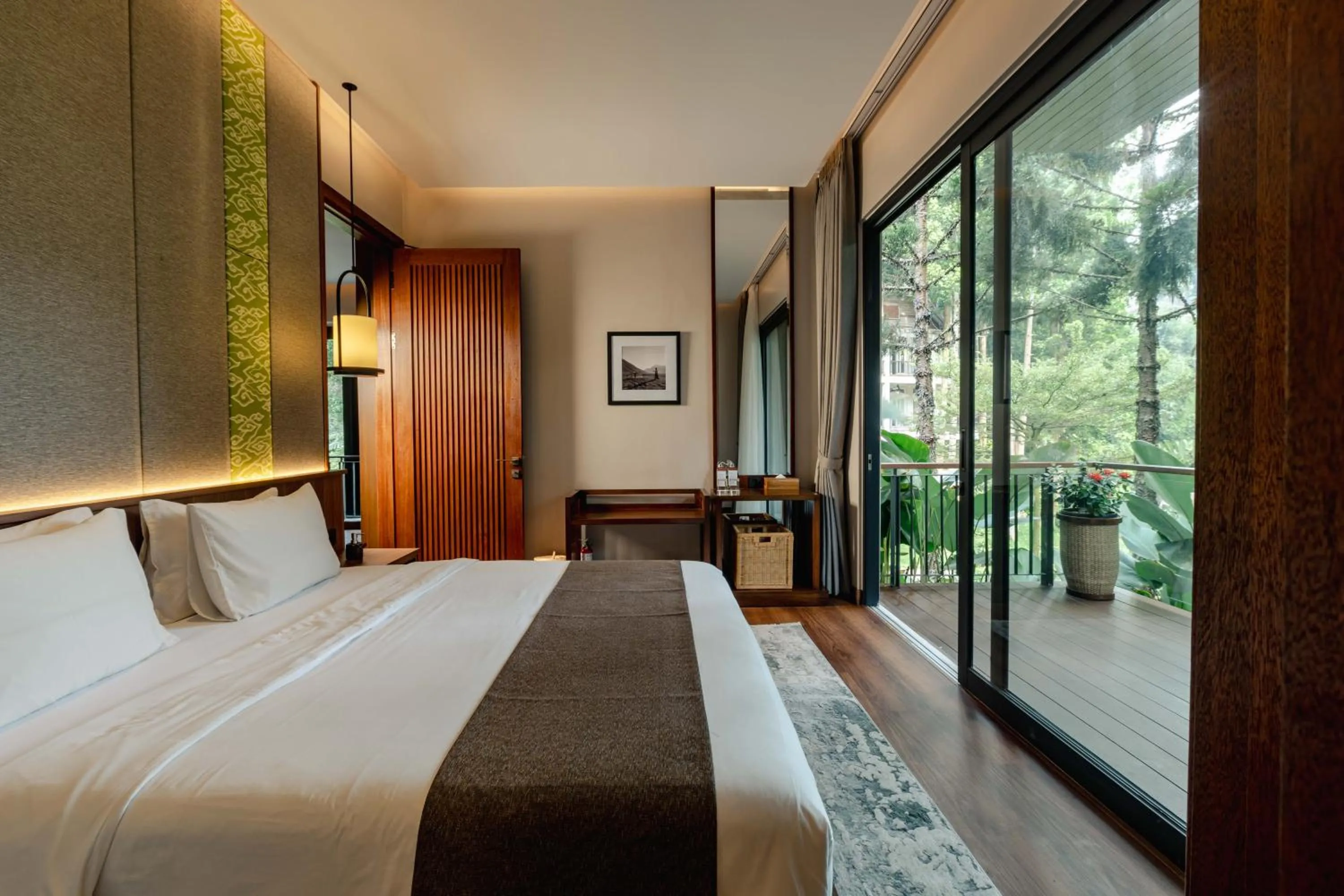 Bedroom, Bed in Plataran Puncak Residences