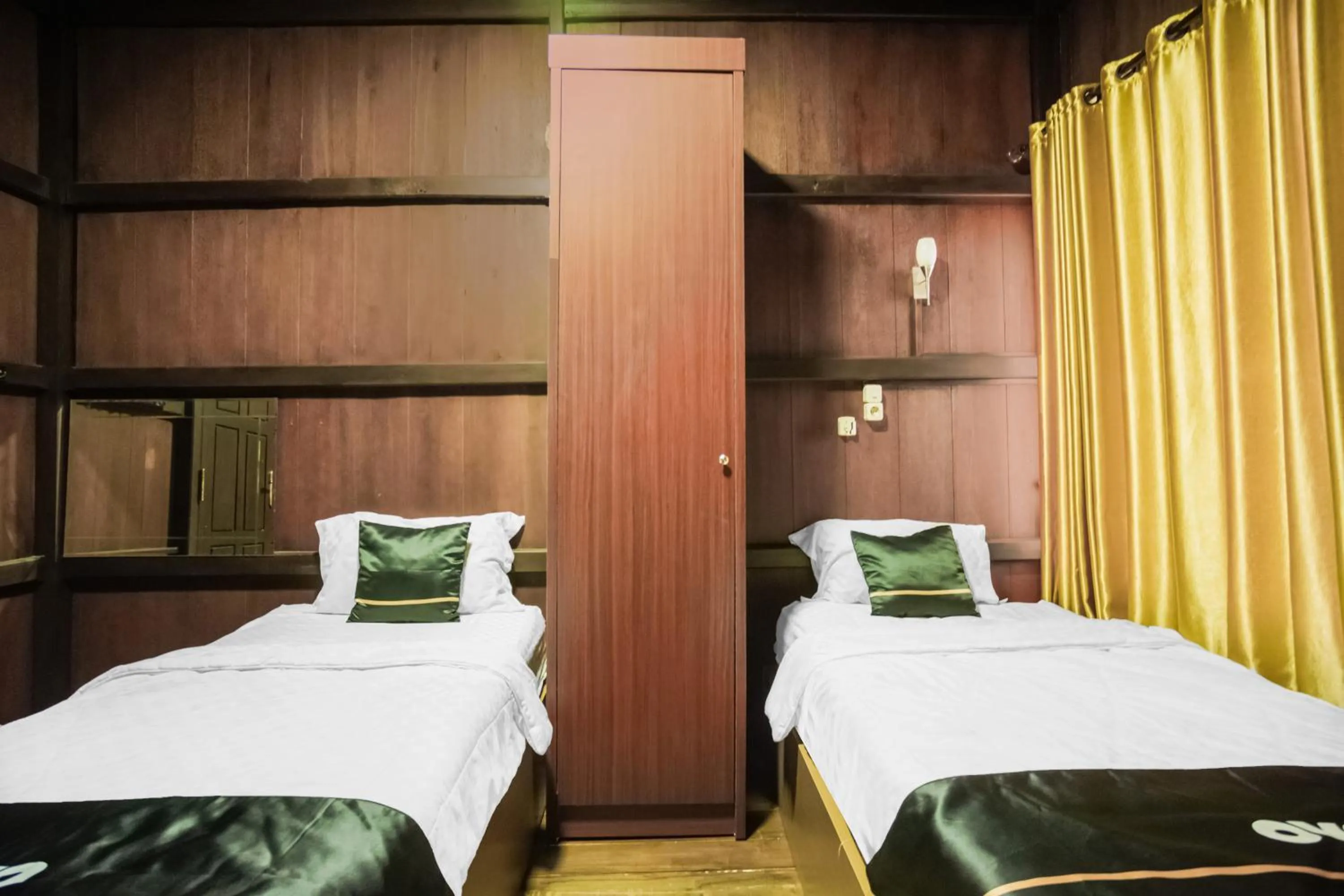 Bed in Townhouse Oak Ilir Timur I Near Ptc Mall