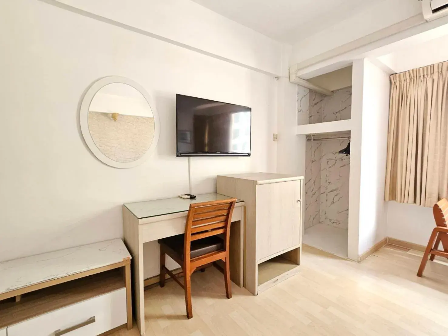 Bedroom in Crown BTS Nana Hotel Bedroom in Crown BTS Nana Hotel