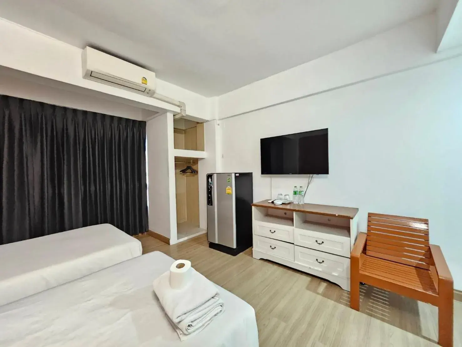 Bed in Crown BTS Nana Hotel Bed in Crown BTS Nana Hotel