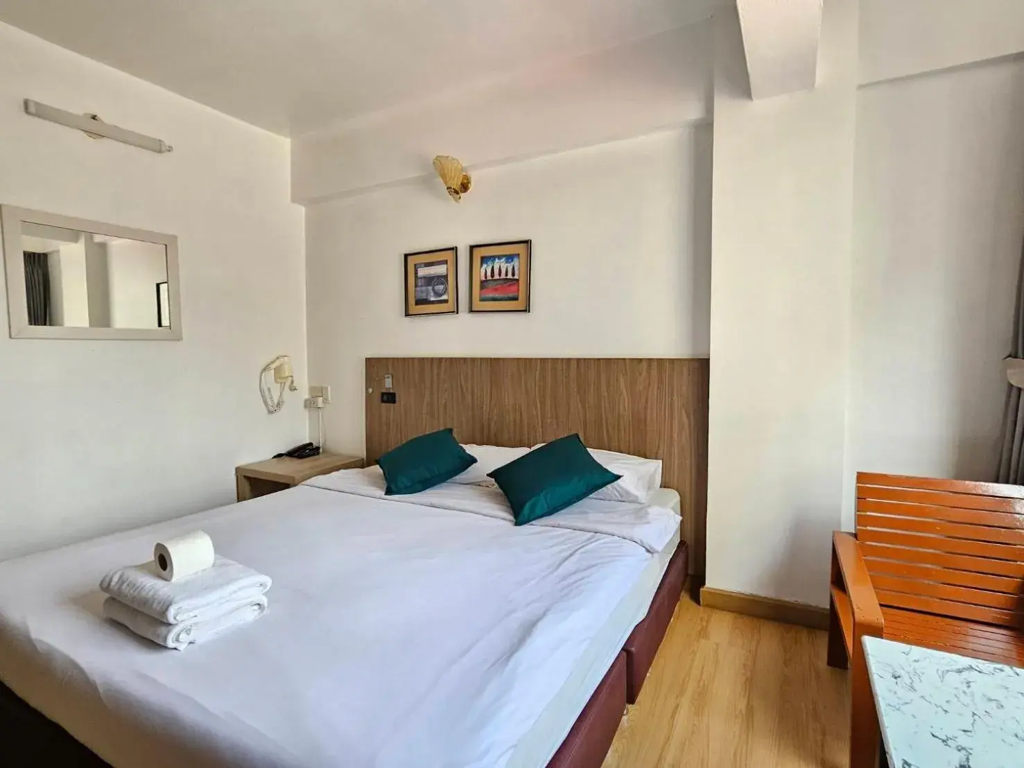 Bed in Crown BTS Nana Hotel Bed in Crown BTS Nana Hotel