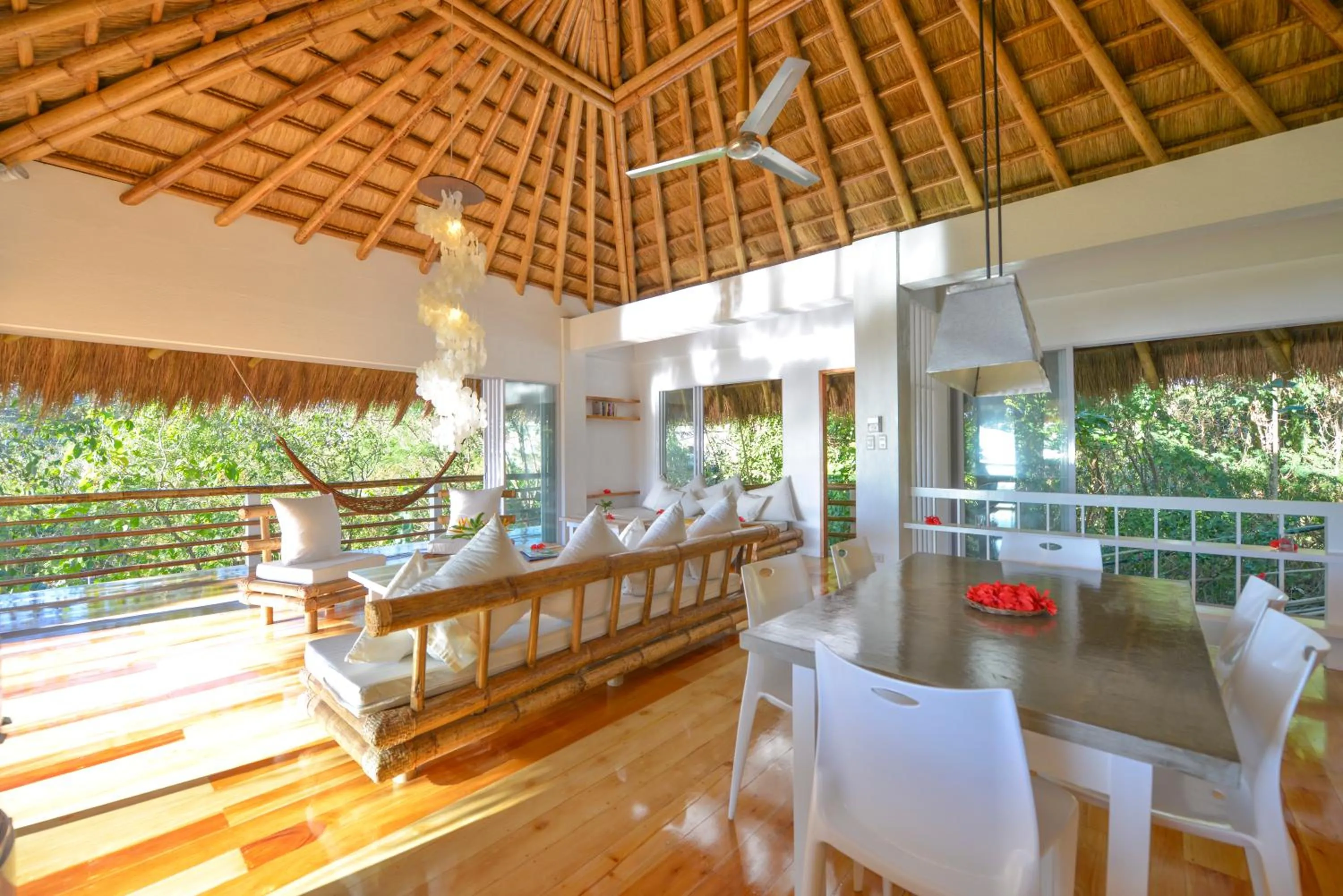 Living room in Diniview Villa Resort