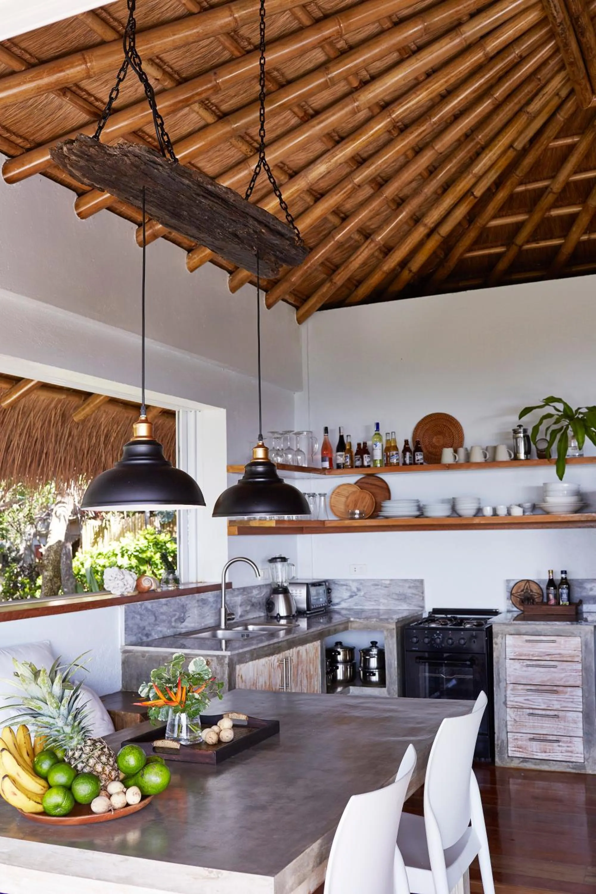 Kitchen or kitchenette in Diniview Villa Resort