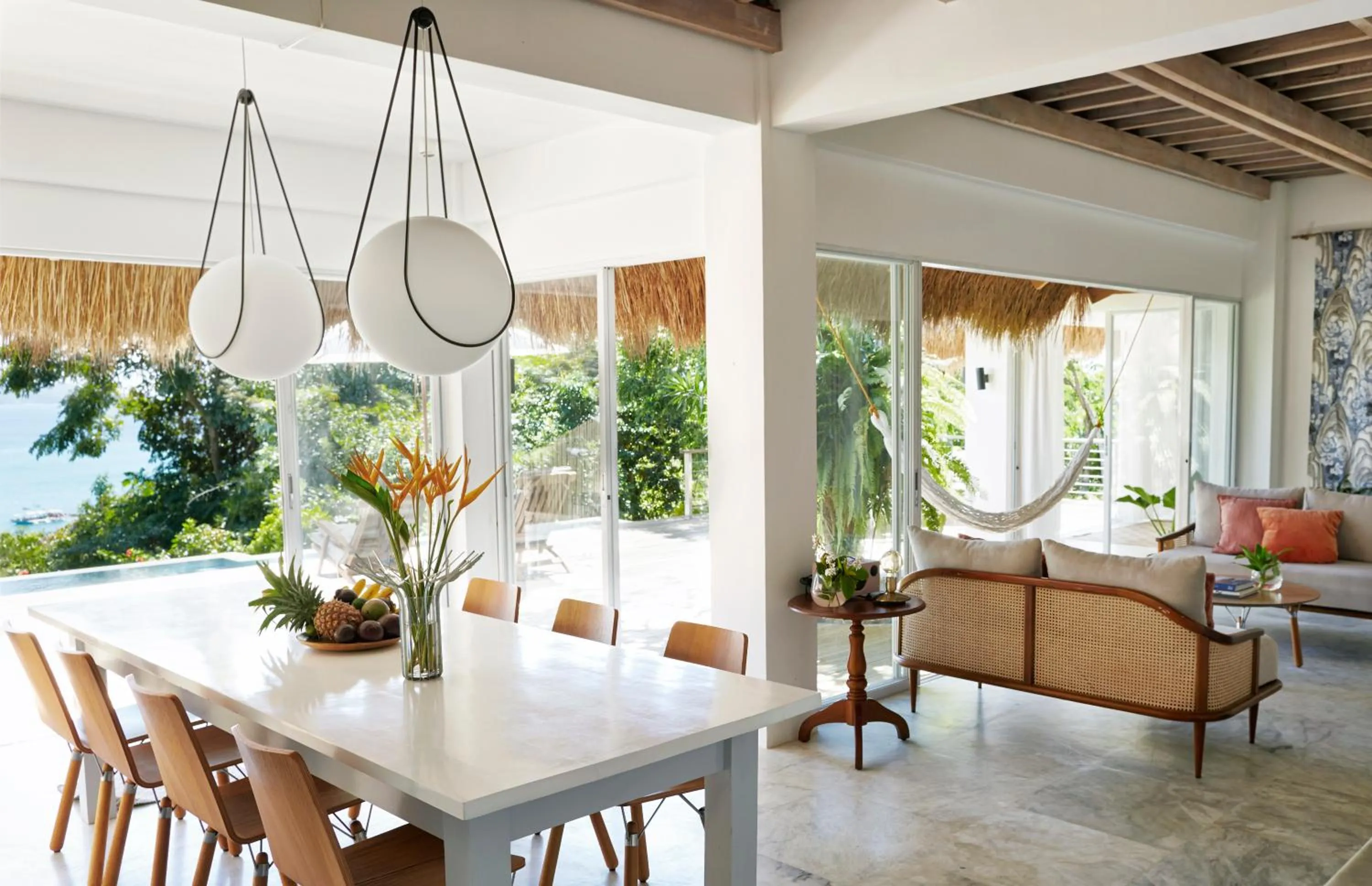 Dining area in Diniview Villa Resort