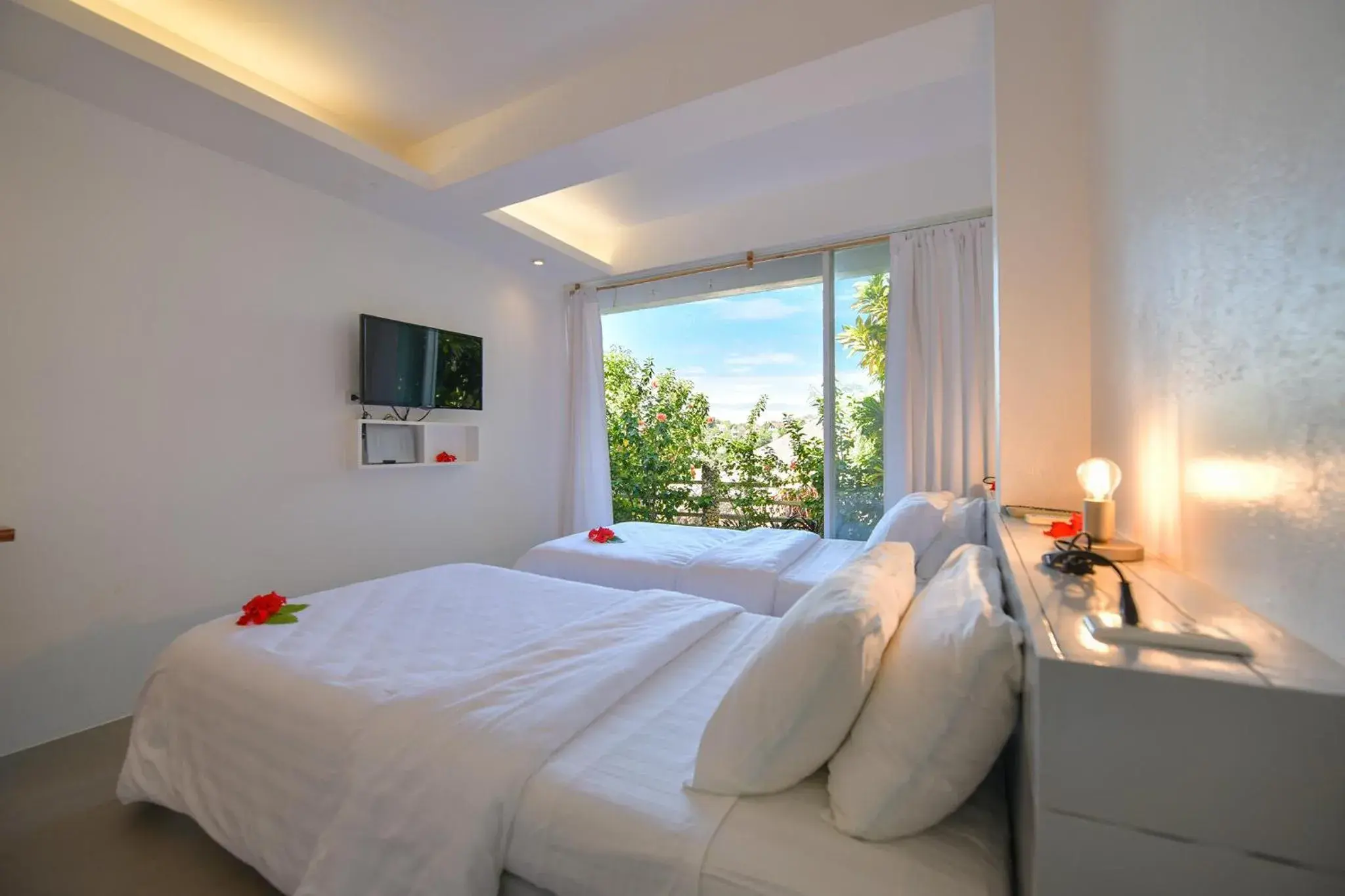 TV and multimedia, Bed in Diniview Villa Resort TV and multimedia, Bed in Diniview Villa Resort