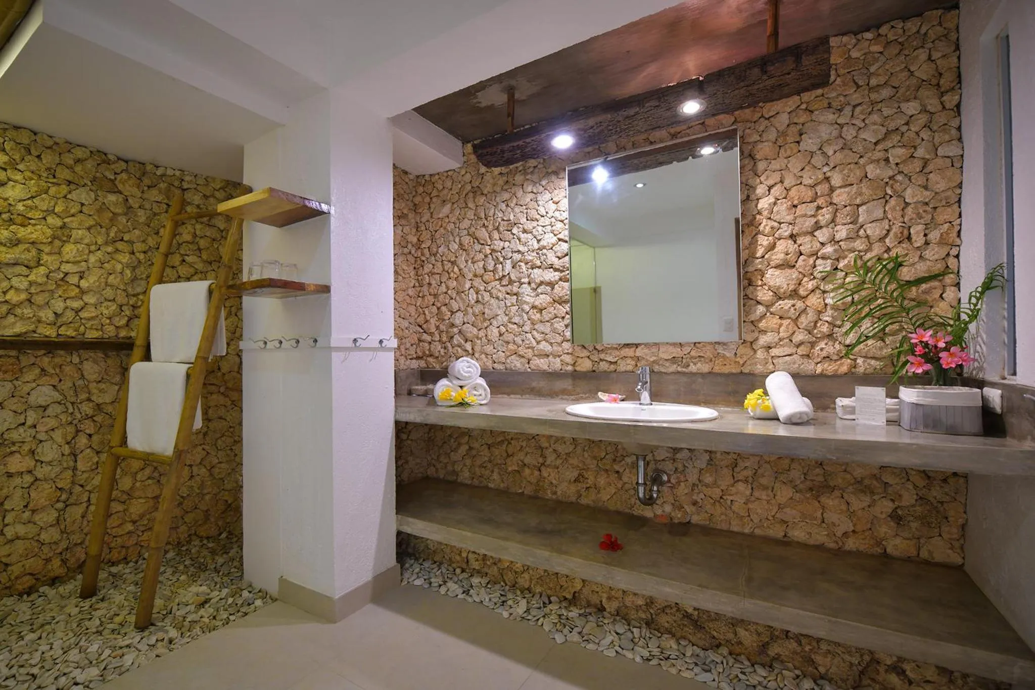 Bathroom in Diniview Villa Resort