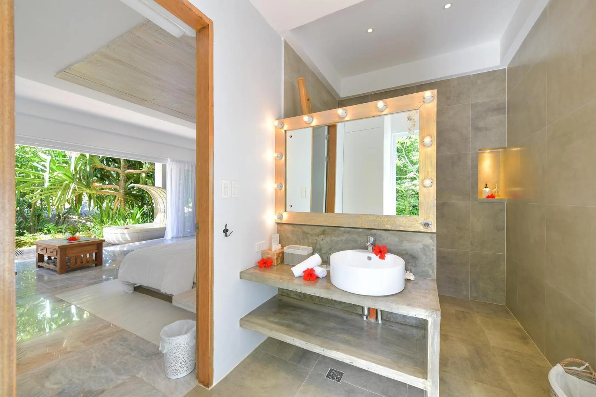 Bathroom, Bed in Diniview Villa Resort