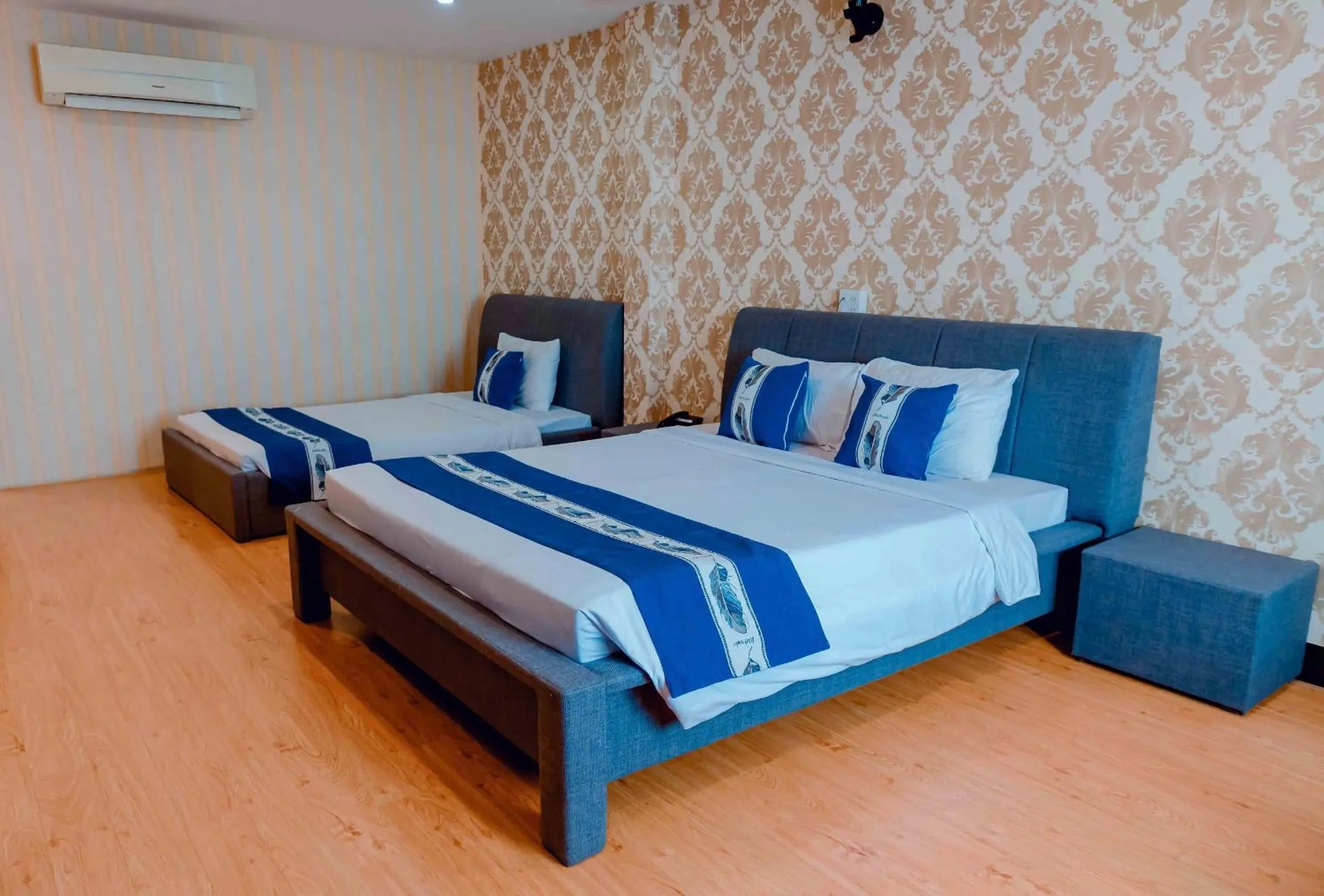 Bed in Linh Phuong 3 Hotel