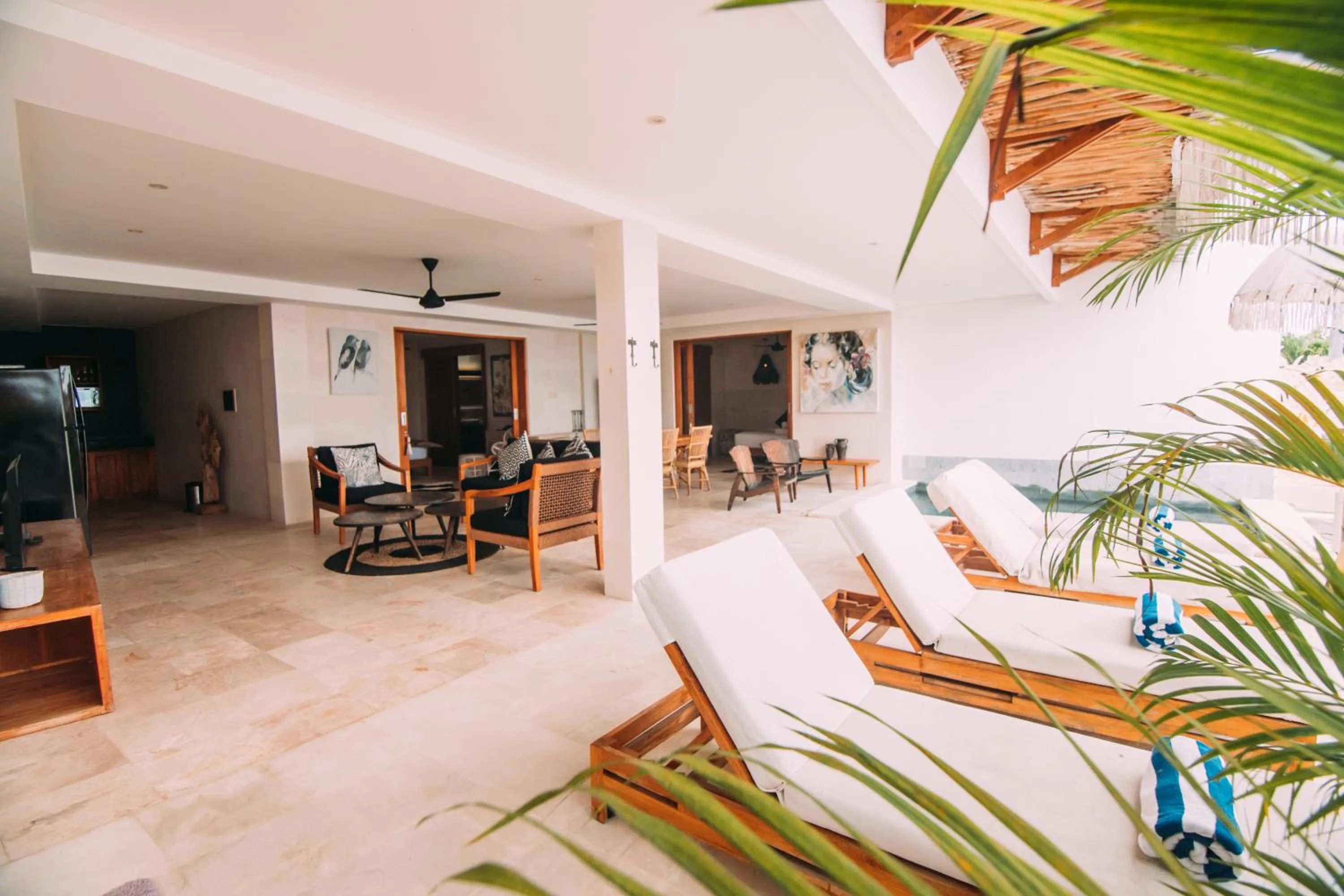 Living room in Aqua Nusa - Luxury Lembongan Villas