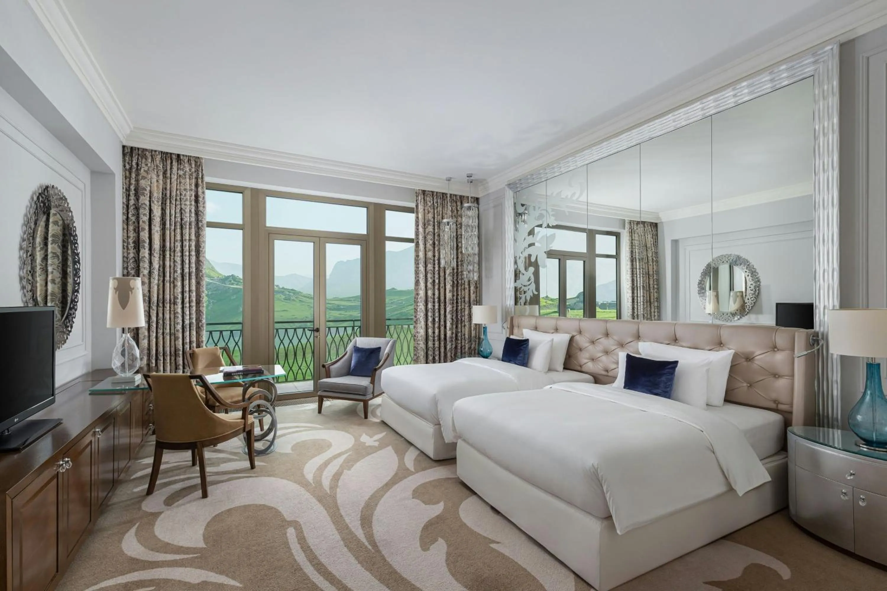 Photo of the whole room, Bed in Pik Palace, Shahdag, Autograph Collection