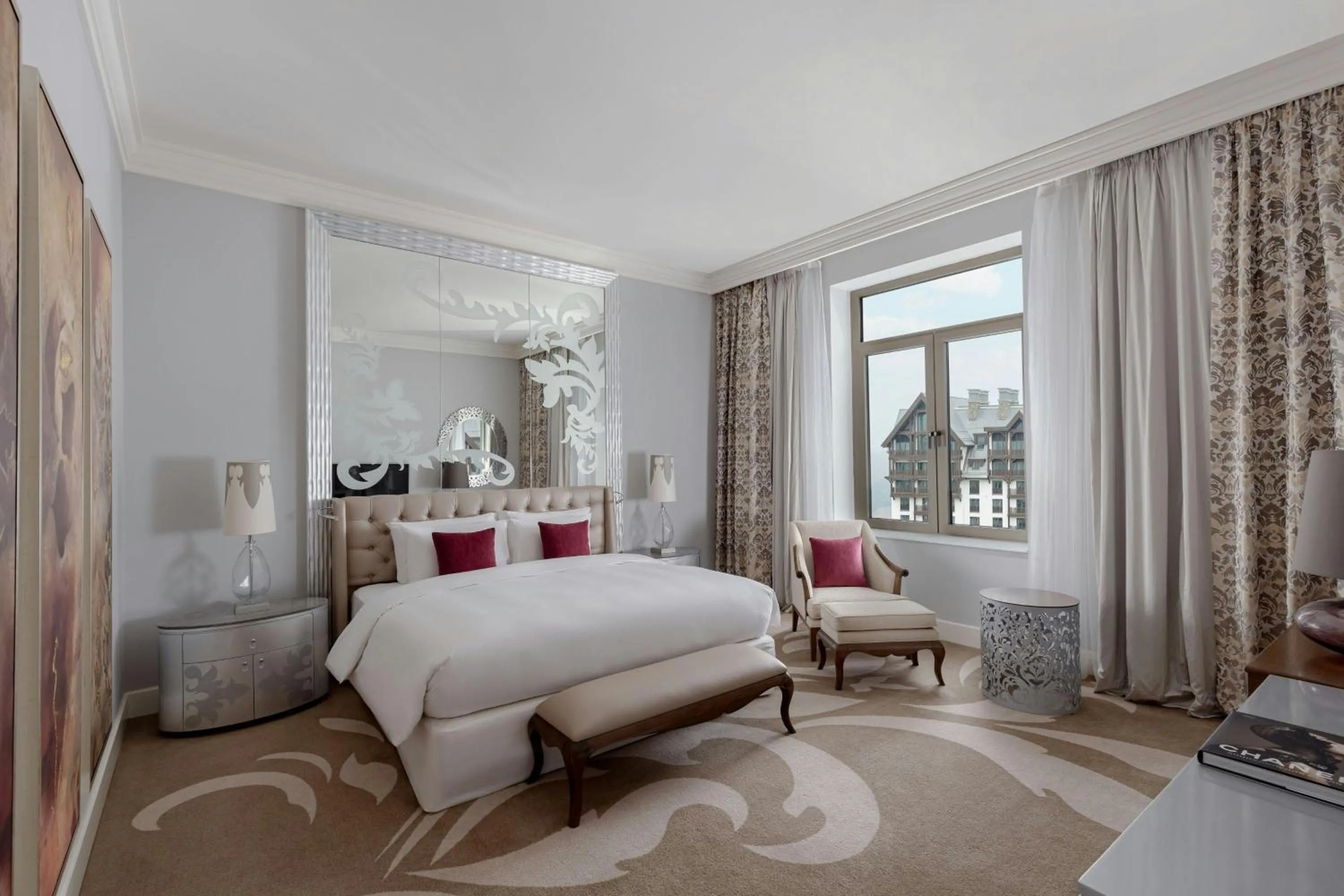 Photo of the whole room, Bed in Pik Palace, Shahdag, Autograph Collection