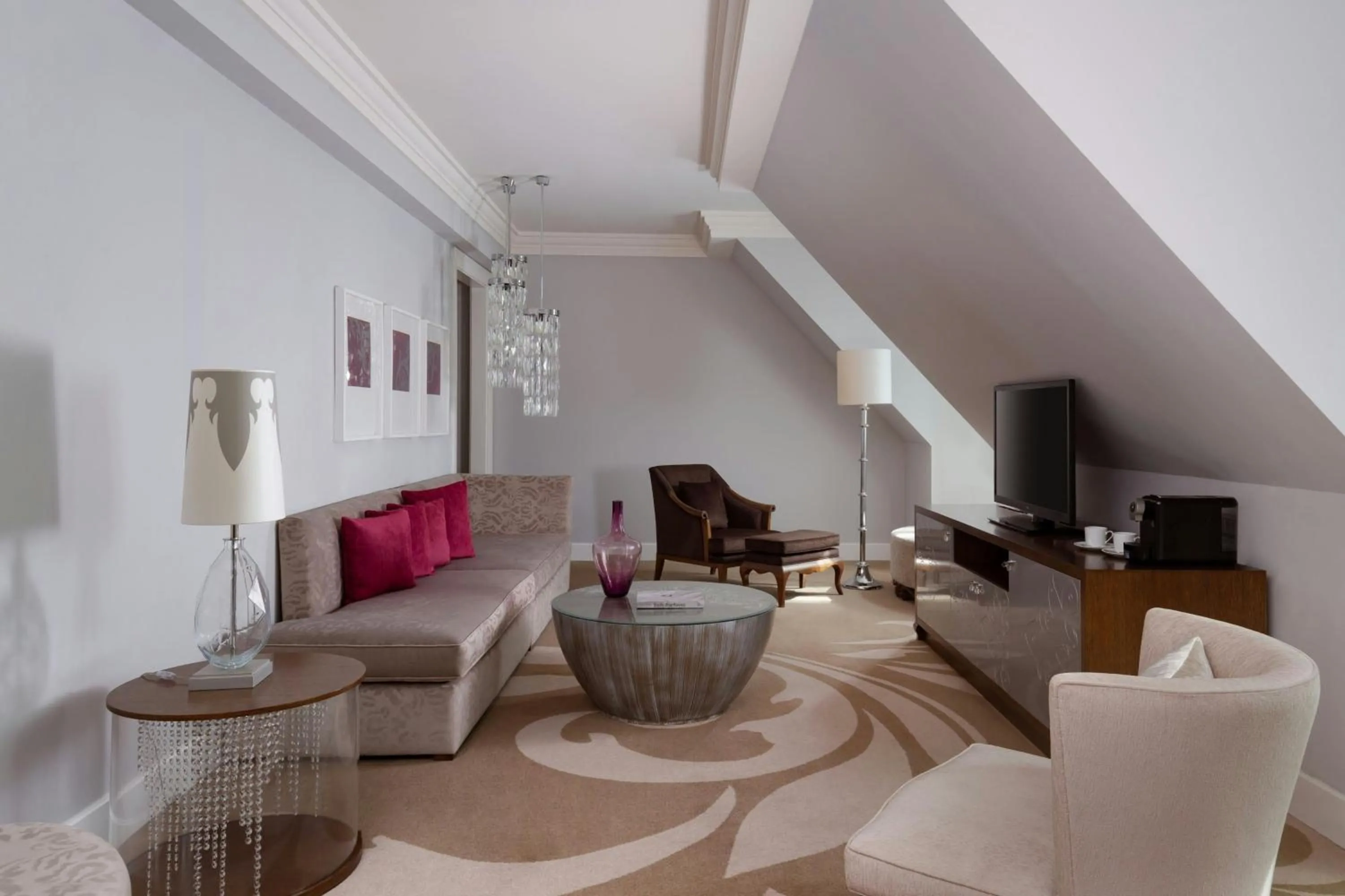 Photo of the whole room in Pik Palace, Shahdag, Autograph Collection