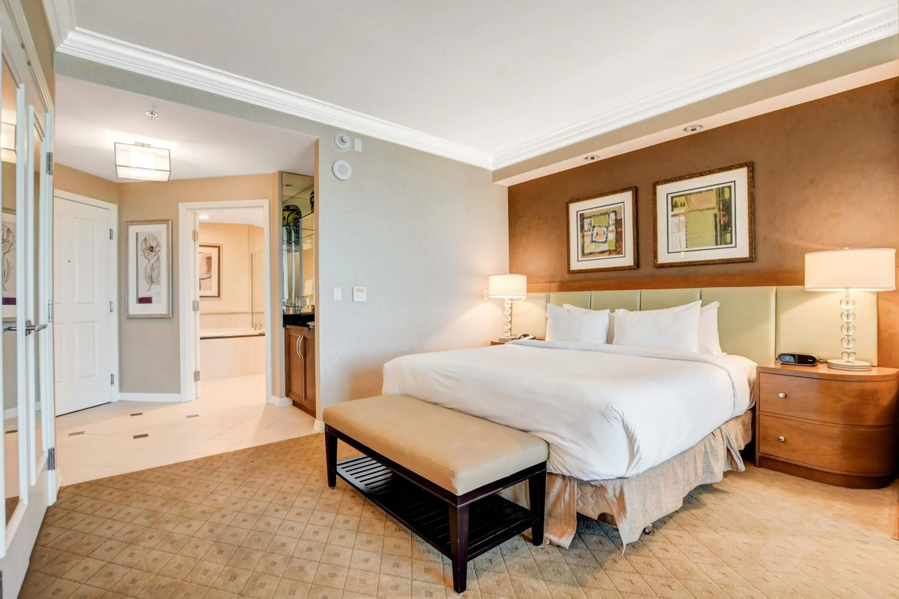 Bed in MGM Signature Towers by FantasticStay