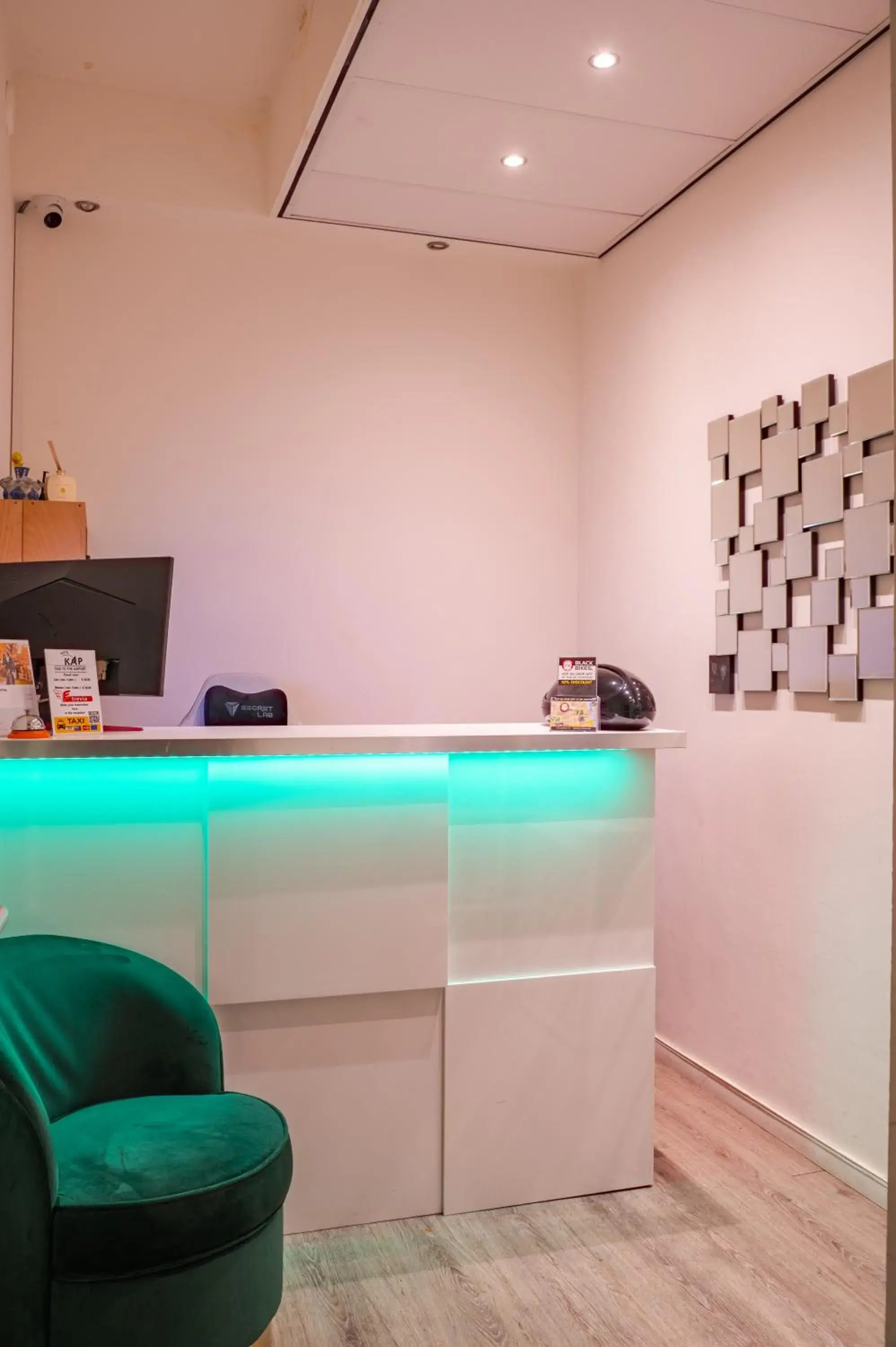 Lobby or reception in Hotel Kap City Centre Lobby or reception in Hotel Kap City Centre