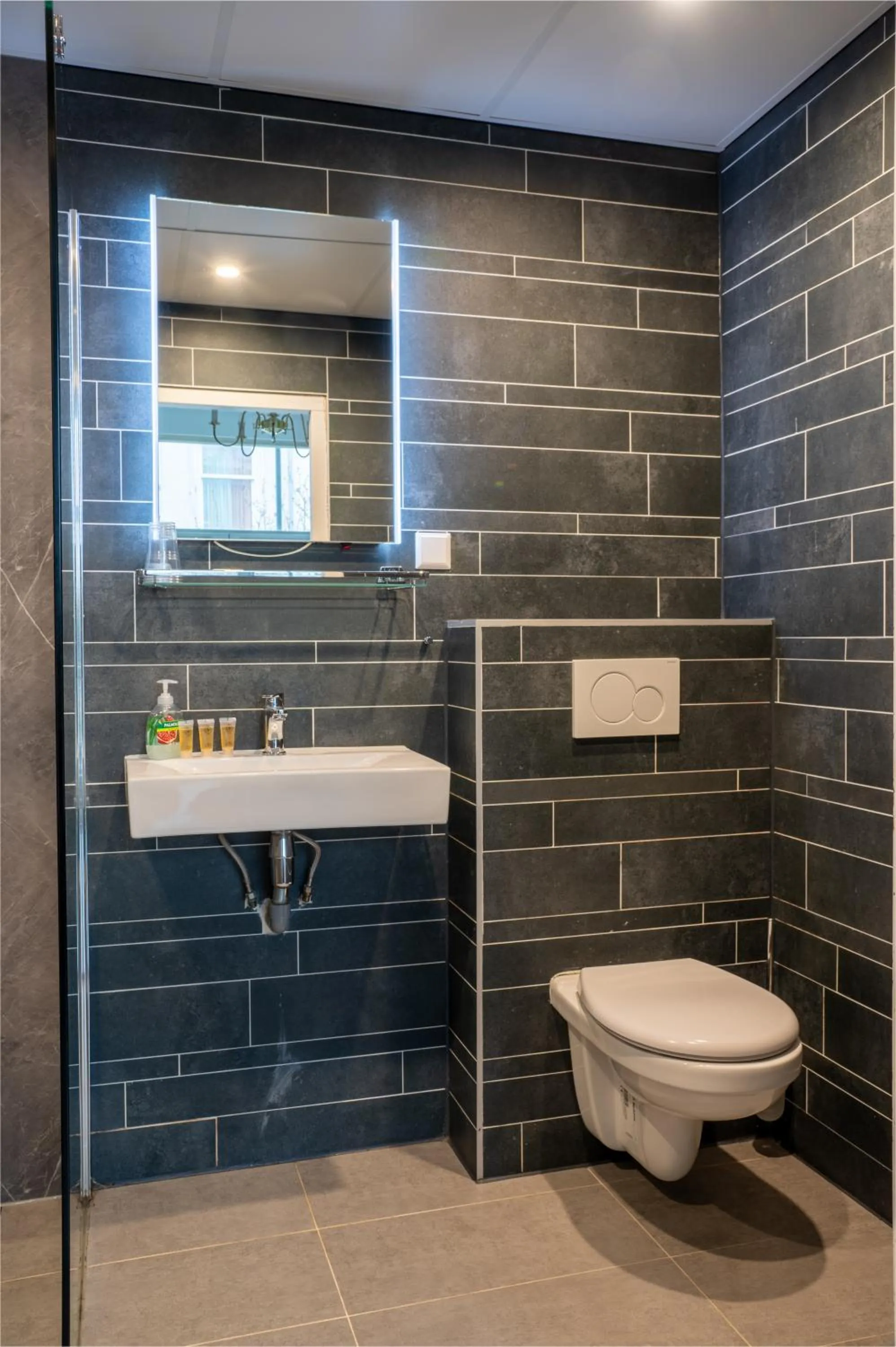 Shower in Hotel Kap City Centre