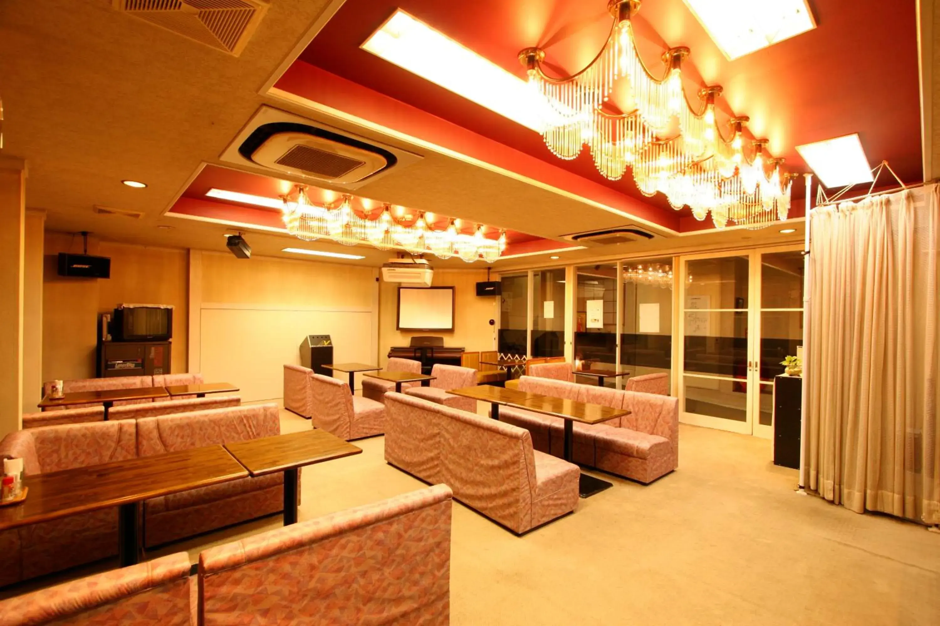 Lounge or bar in Shosenkaku Lounge or bar in Shosenkaku