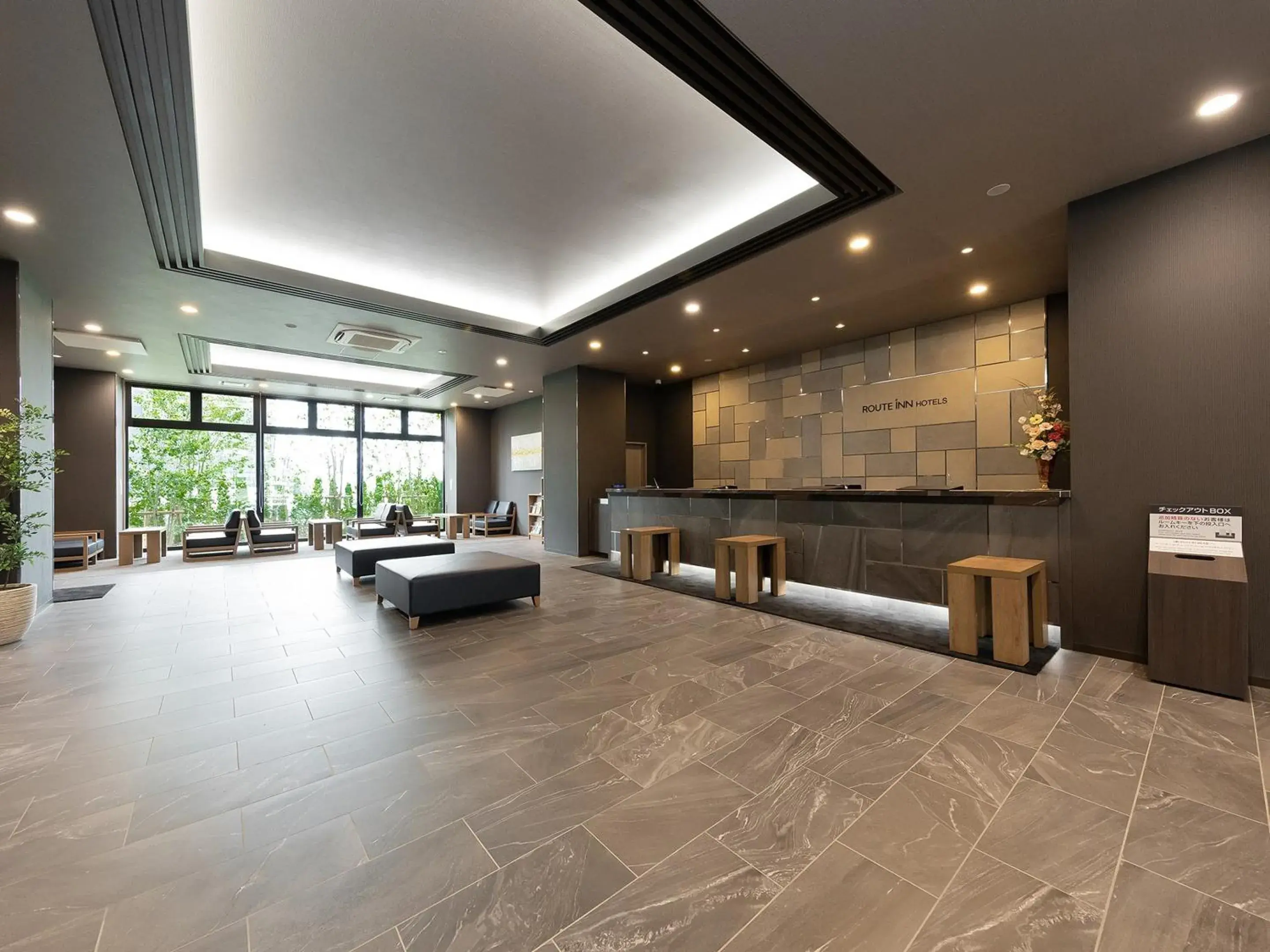 Lobby or reception in Hotel Route Inn Kyoto Kameoka Ekimae Lobby or reception in Hotel Route Inn Kyoto Kameoka Ekimae