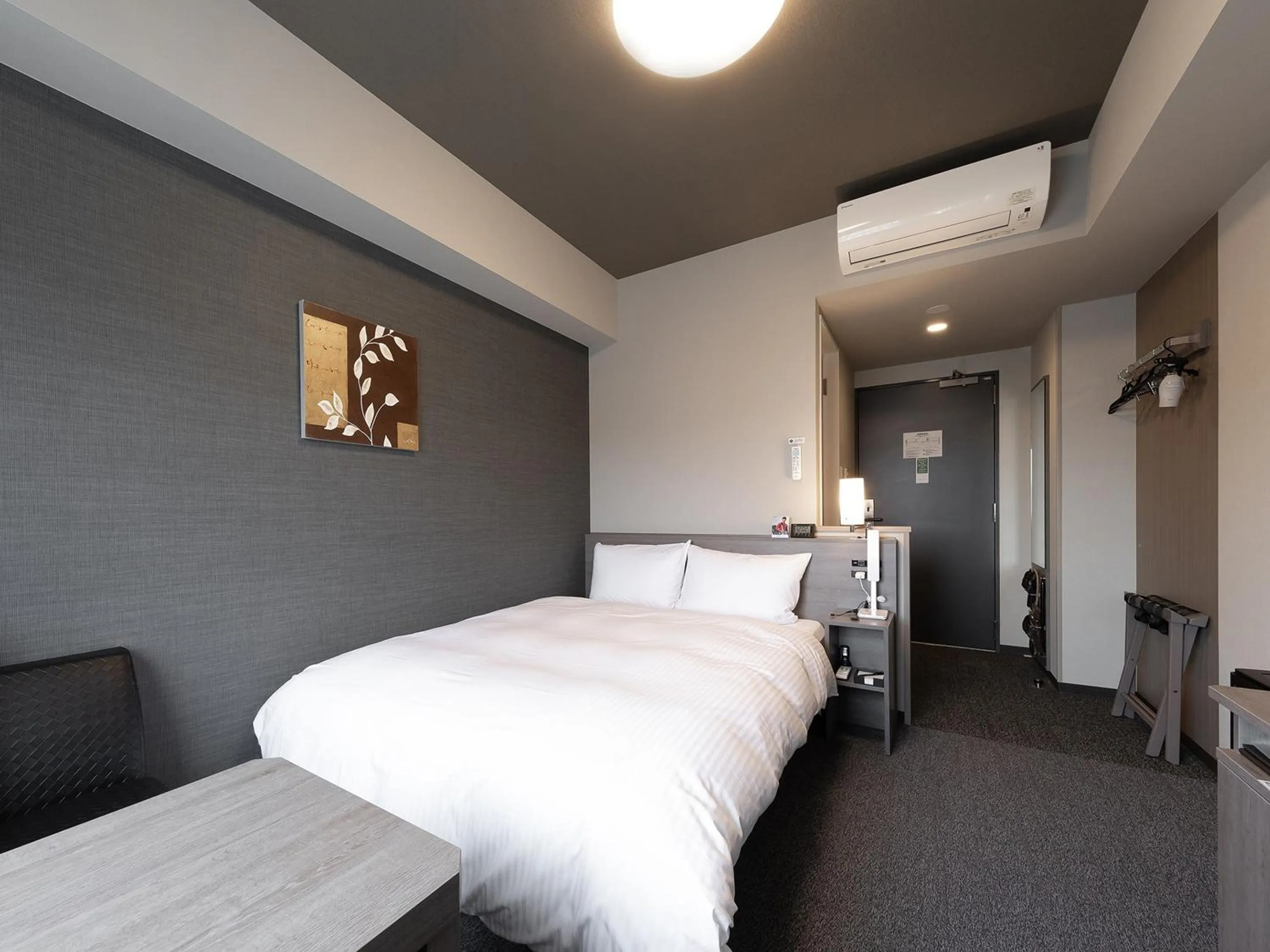 Photo of the whole room, Bed in Hotel Route Inn Kyoto Kameoka Ekimae