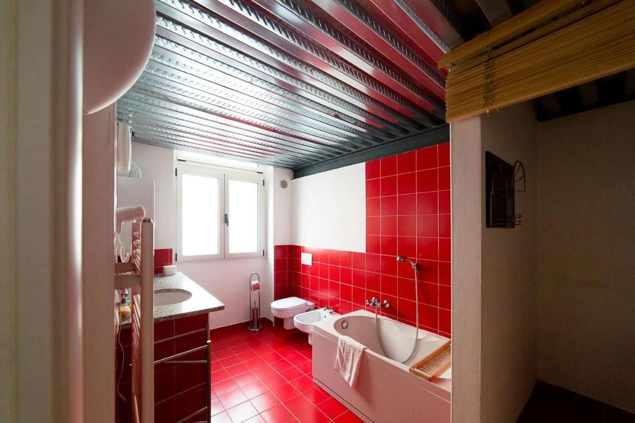 Bathroom, Bed in Hbhall Residenze Darsena