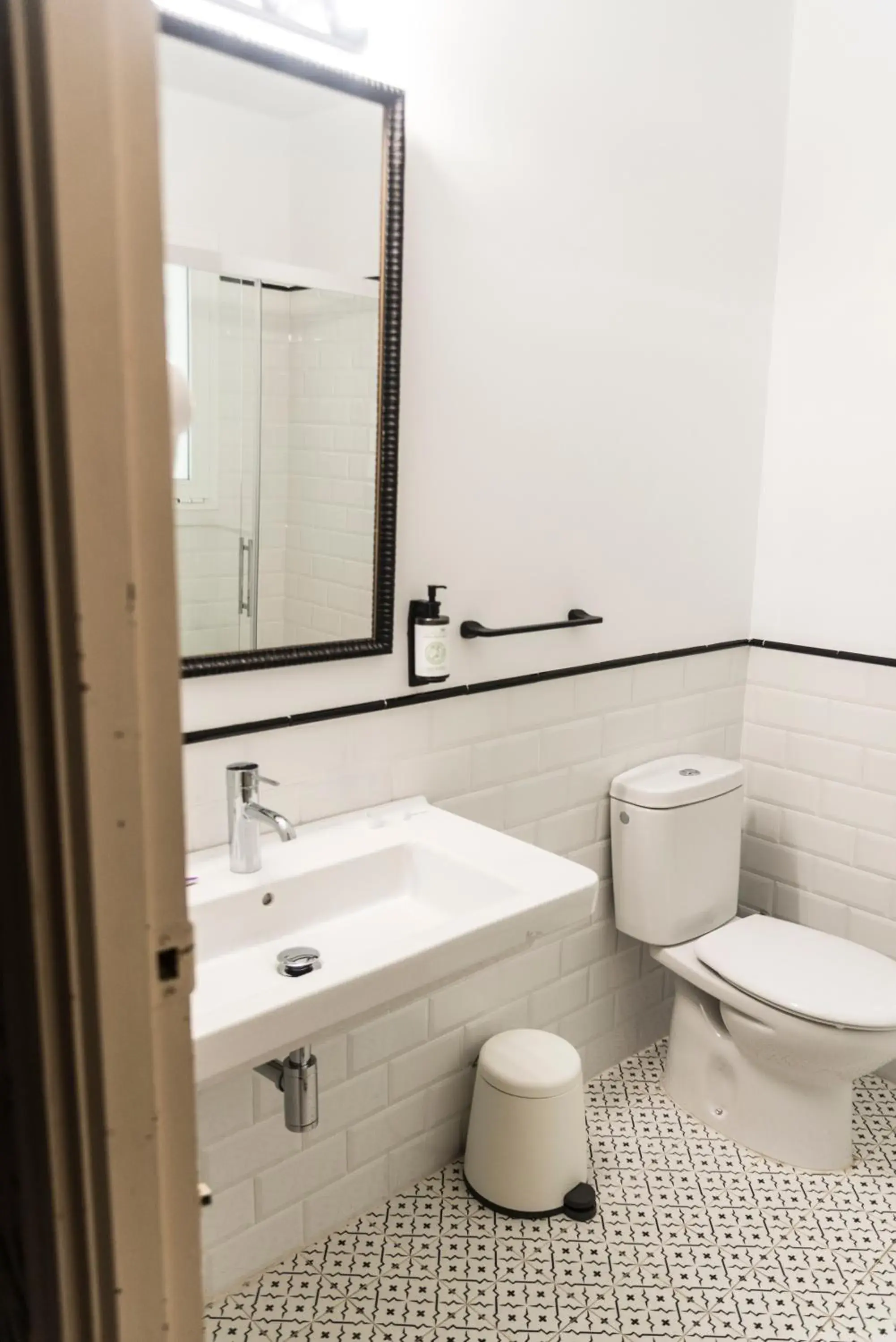 Bathroom in nüa alameda Bathroom in nüa alameda