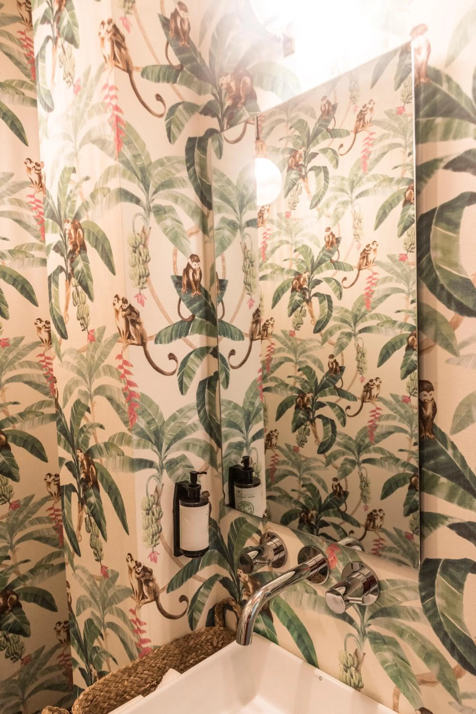 Public Bath in nüa alameda