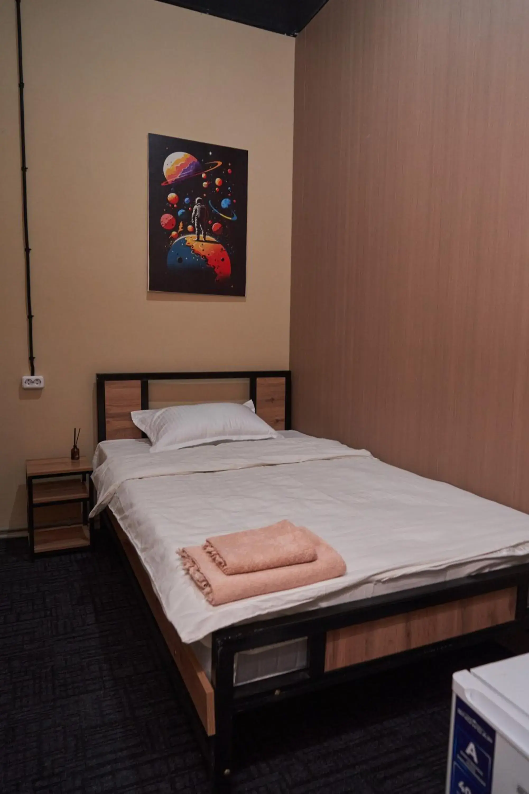 Single Room with Shared Shower and Toilet - single occupancy in Gagarin Capsule Hotel Single Room with Shared Shower and Toilet - single occupancy in Gagarin Capsule Hotel
