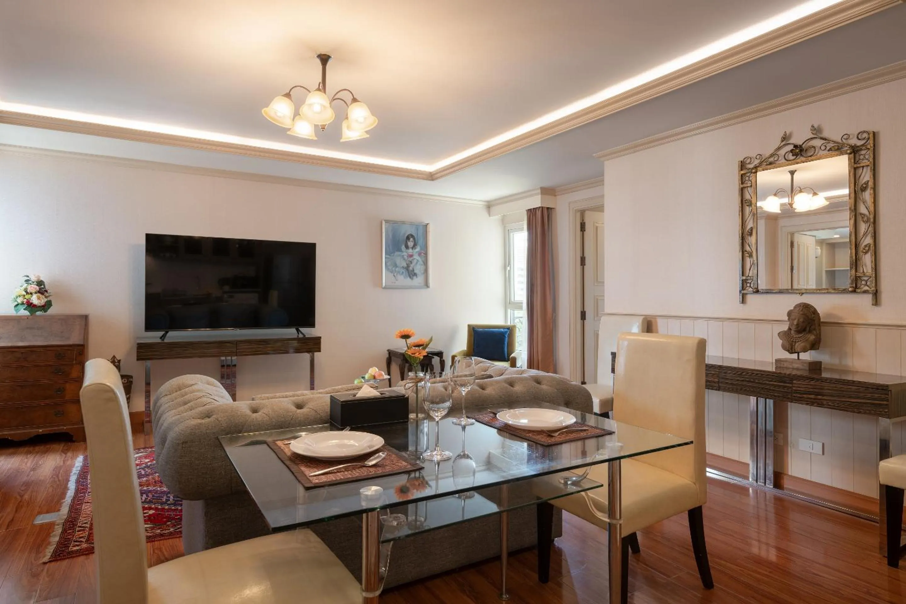 Communal lounge/ TV room in Syama Hana Executive Apartments Thonglor