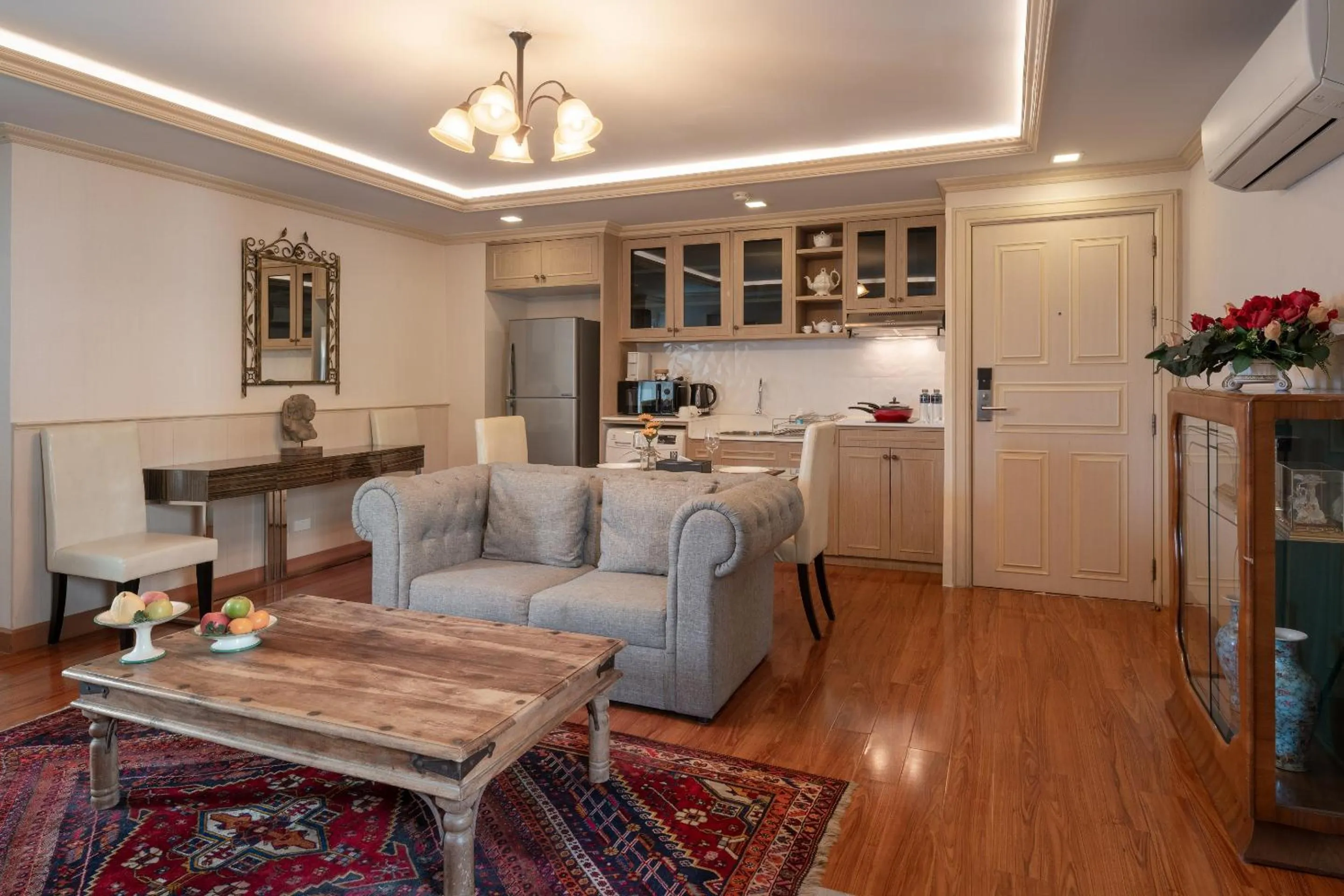 Kitchen or kitchenette in Syama Hana Executive Apartments Thonglor