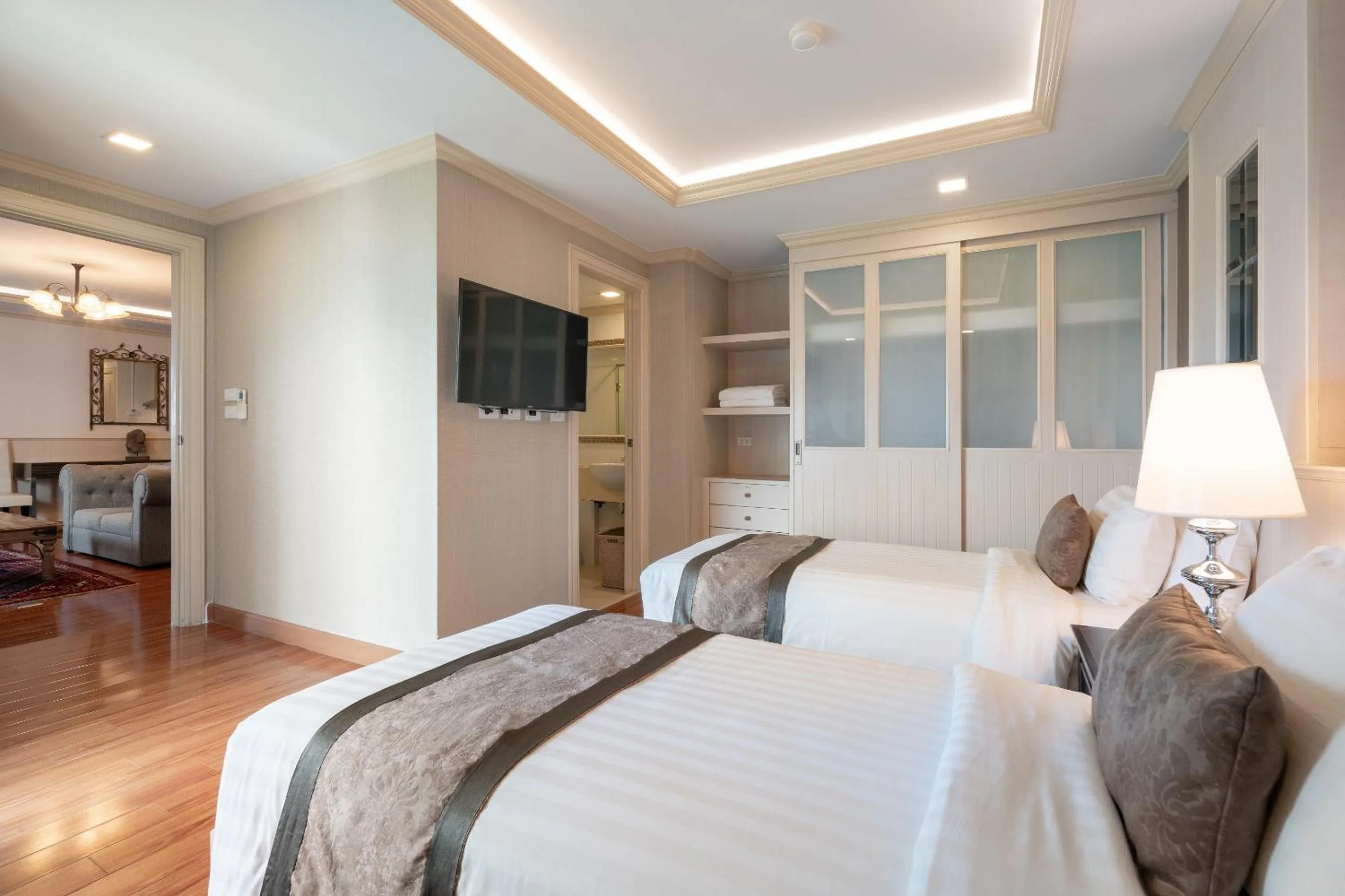 Bed in Syama Hana Executive Apartments Thonglor