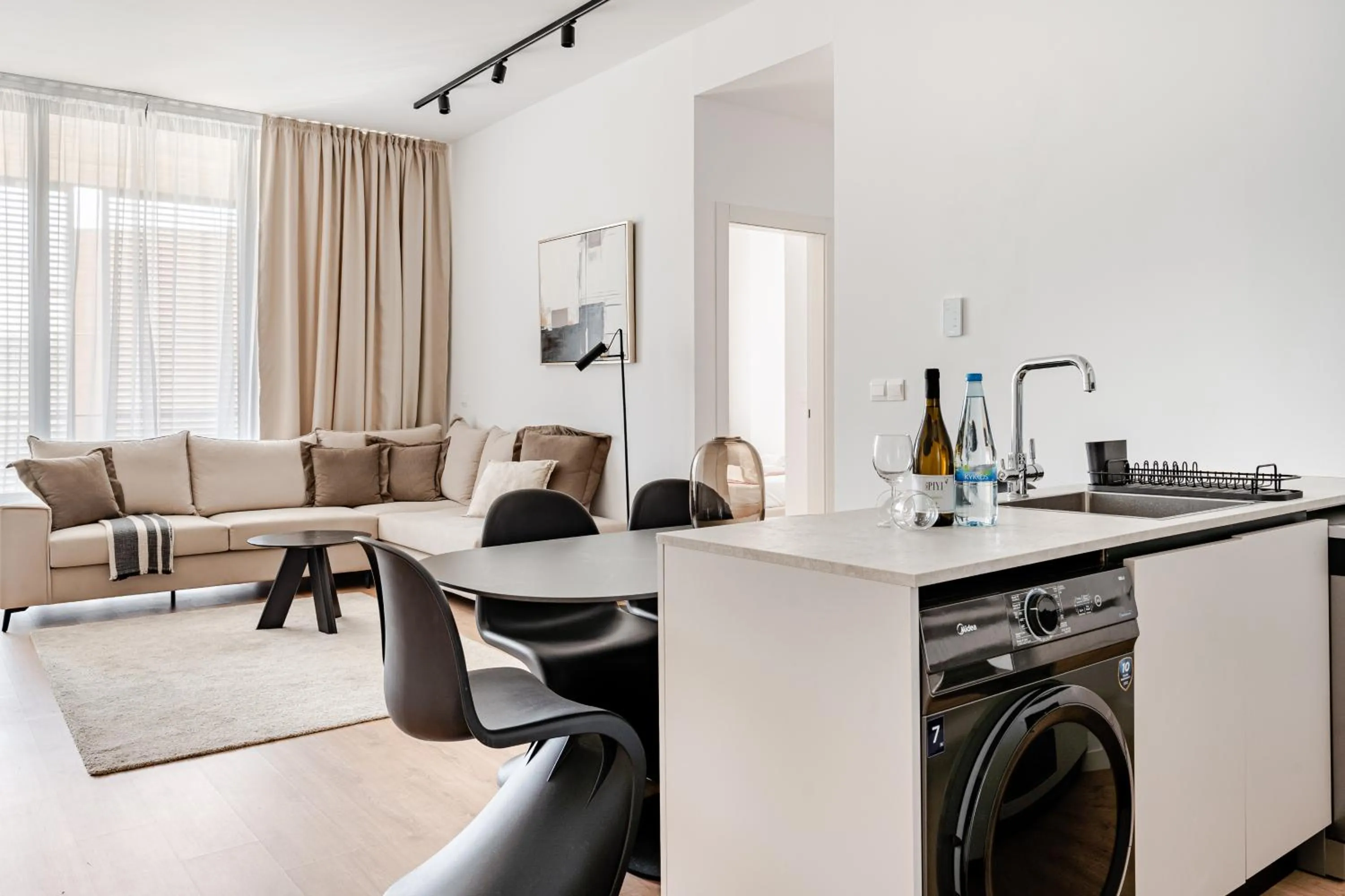 Kitchen or kitchenette in Yamas Urban Living Sequoia Residence