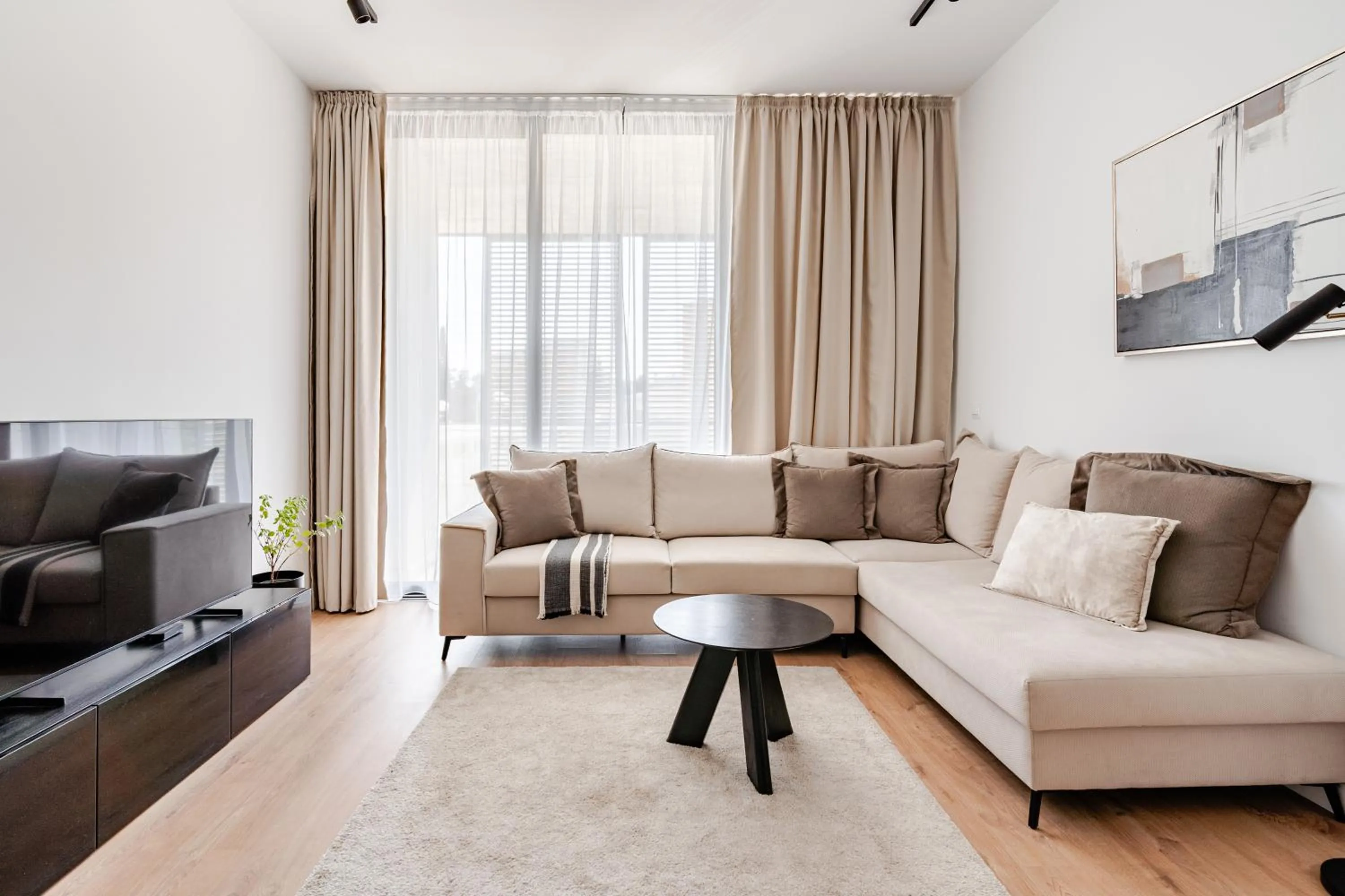 TV and multimedia in Yamas Urban Living Sequoia Residence