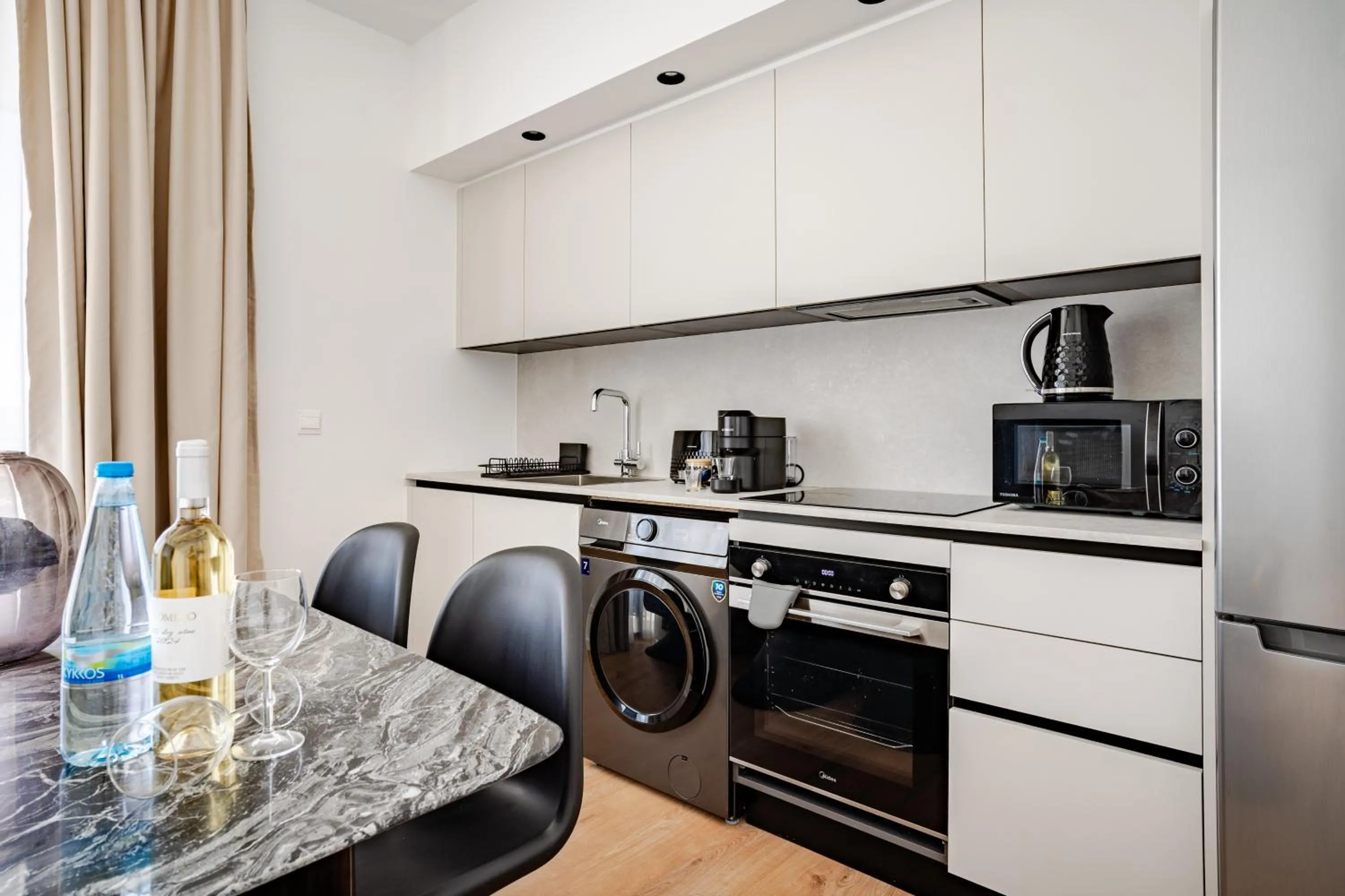 Coffee/tea facilities in Yamas Urban Living Sequoia Residence