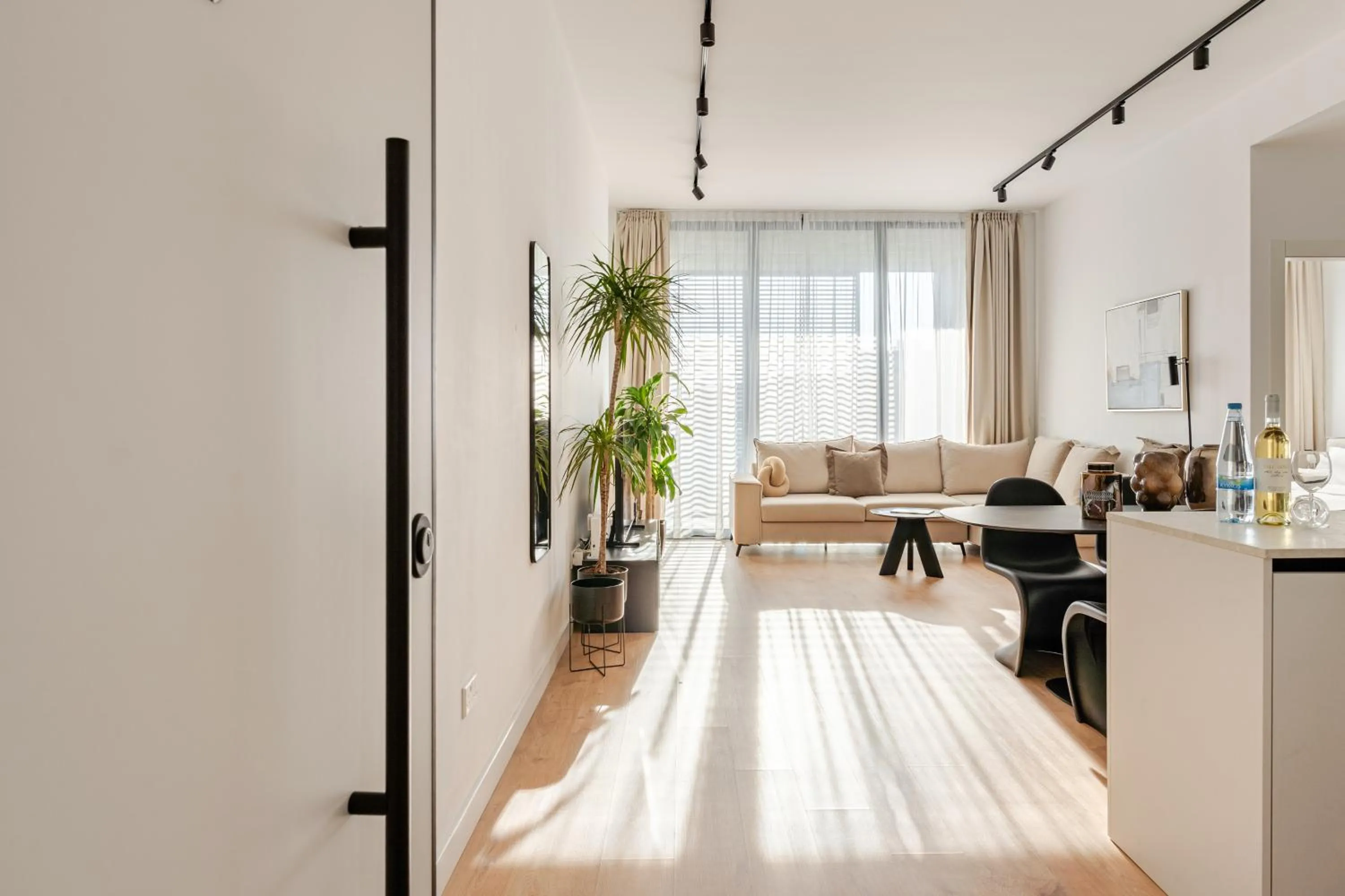 Kitchen or kitchenette in Yamas Urban Living Sequoia Residence