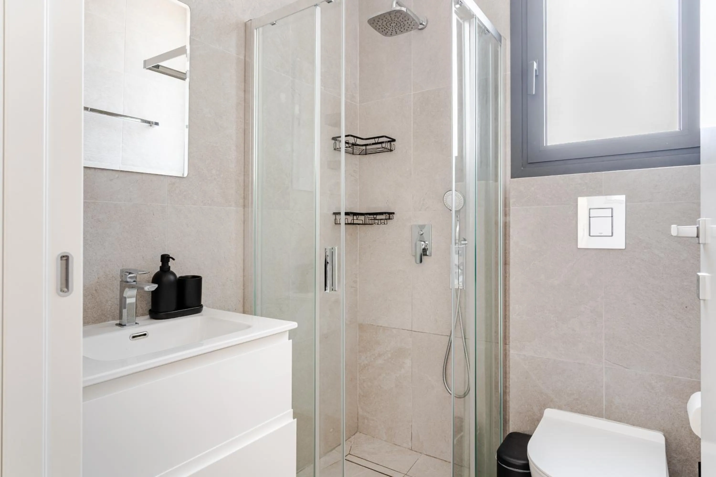 Shower in Yamas Urban Living Sequoia Residence