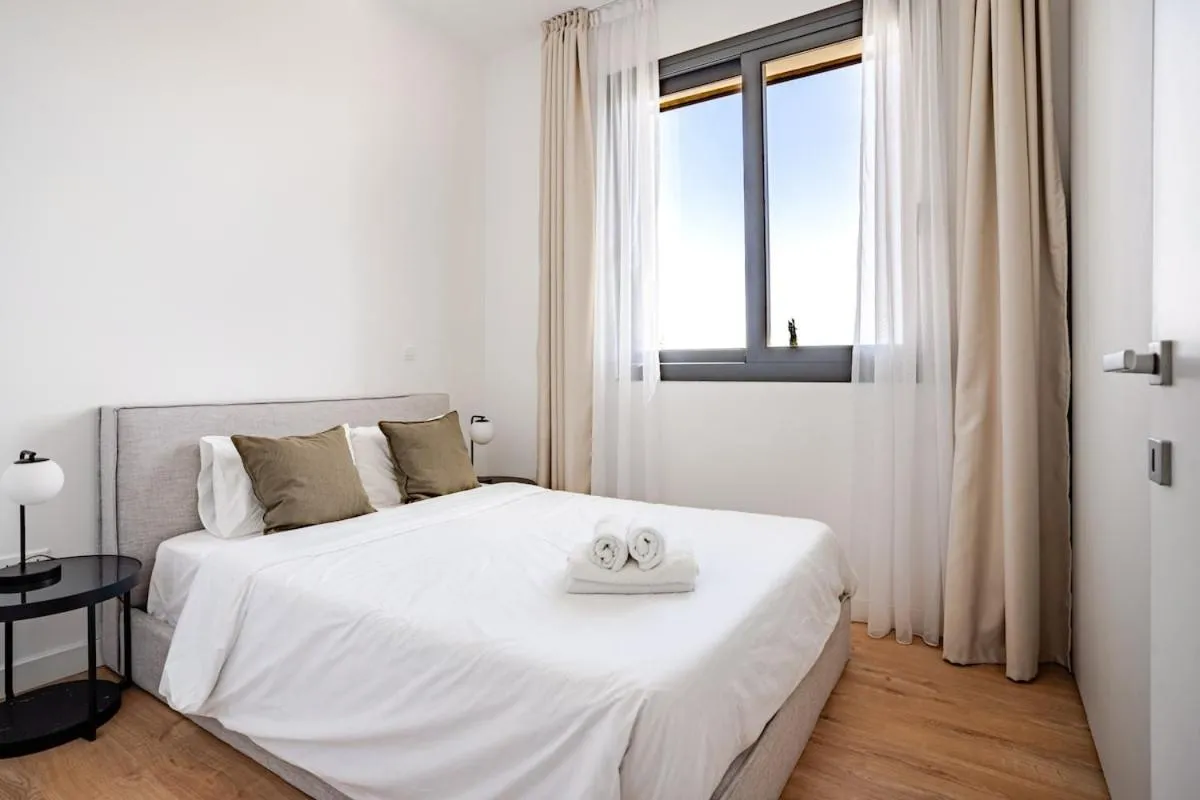 Property building, Bed in Yamas Urban Living Sequoia Residence