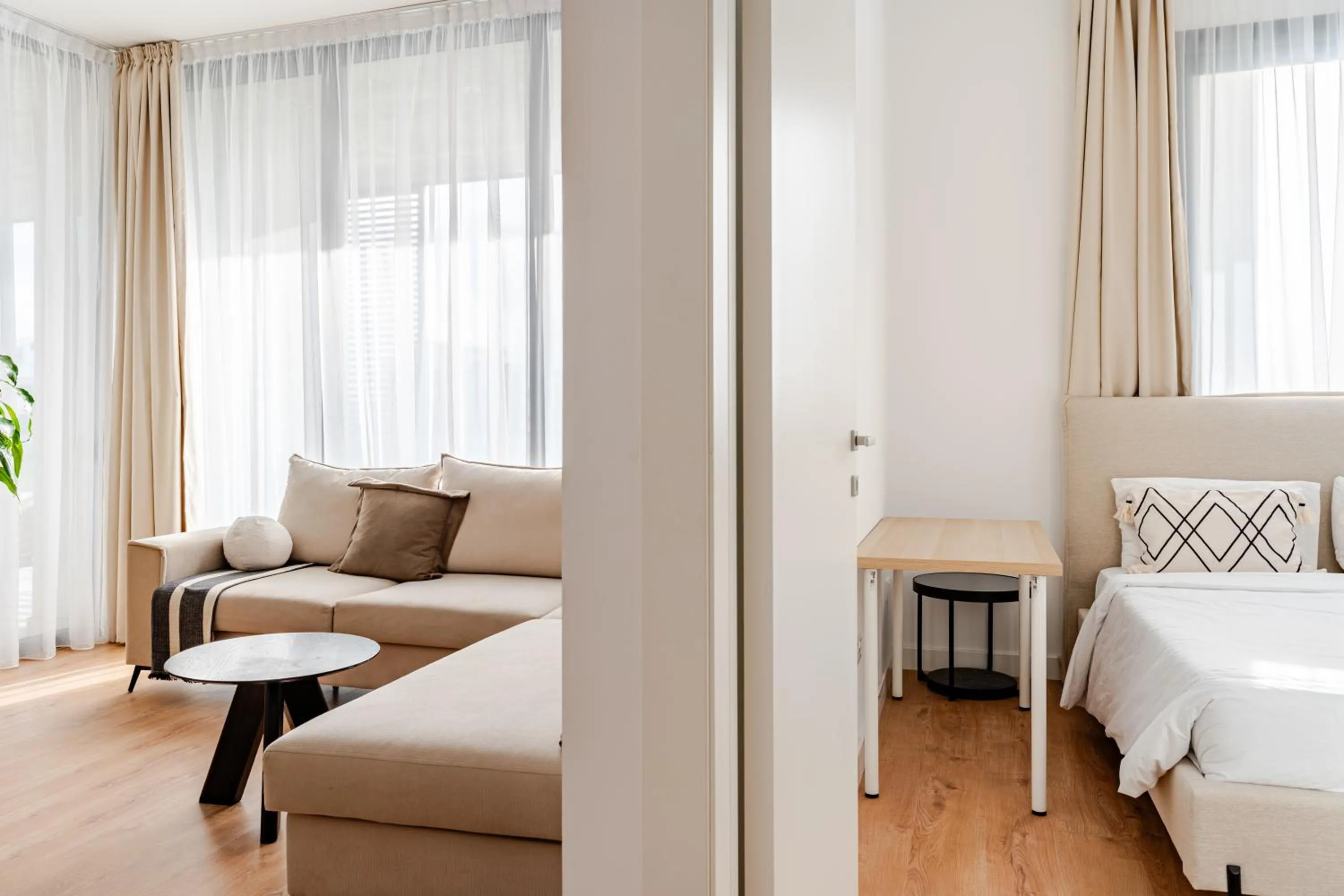Property building, Bed in Yamas Urban Living Sequoia Residence