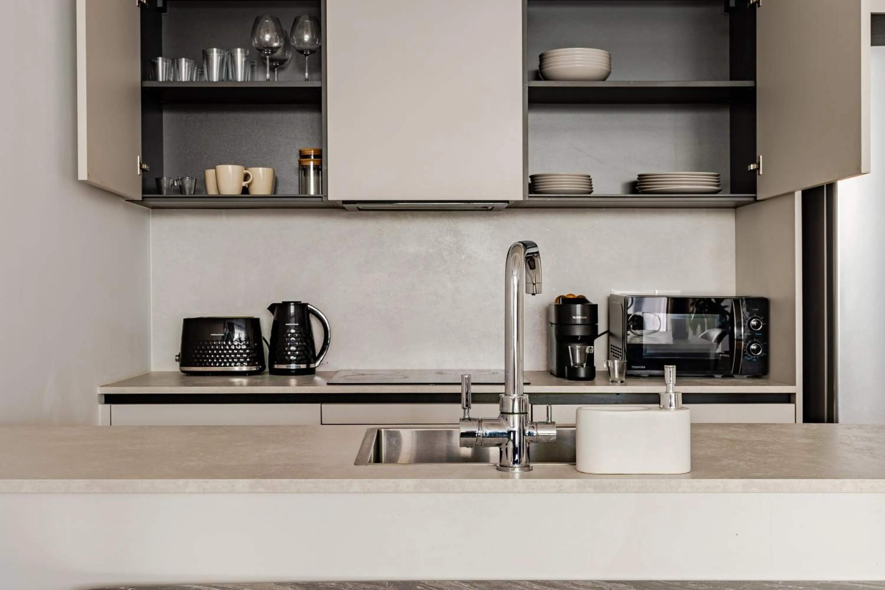 Coffee/tea facilities in Yamas Urban Living Sequoia Residence