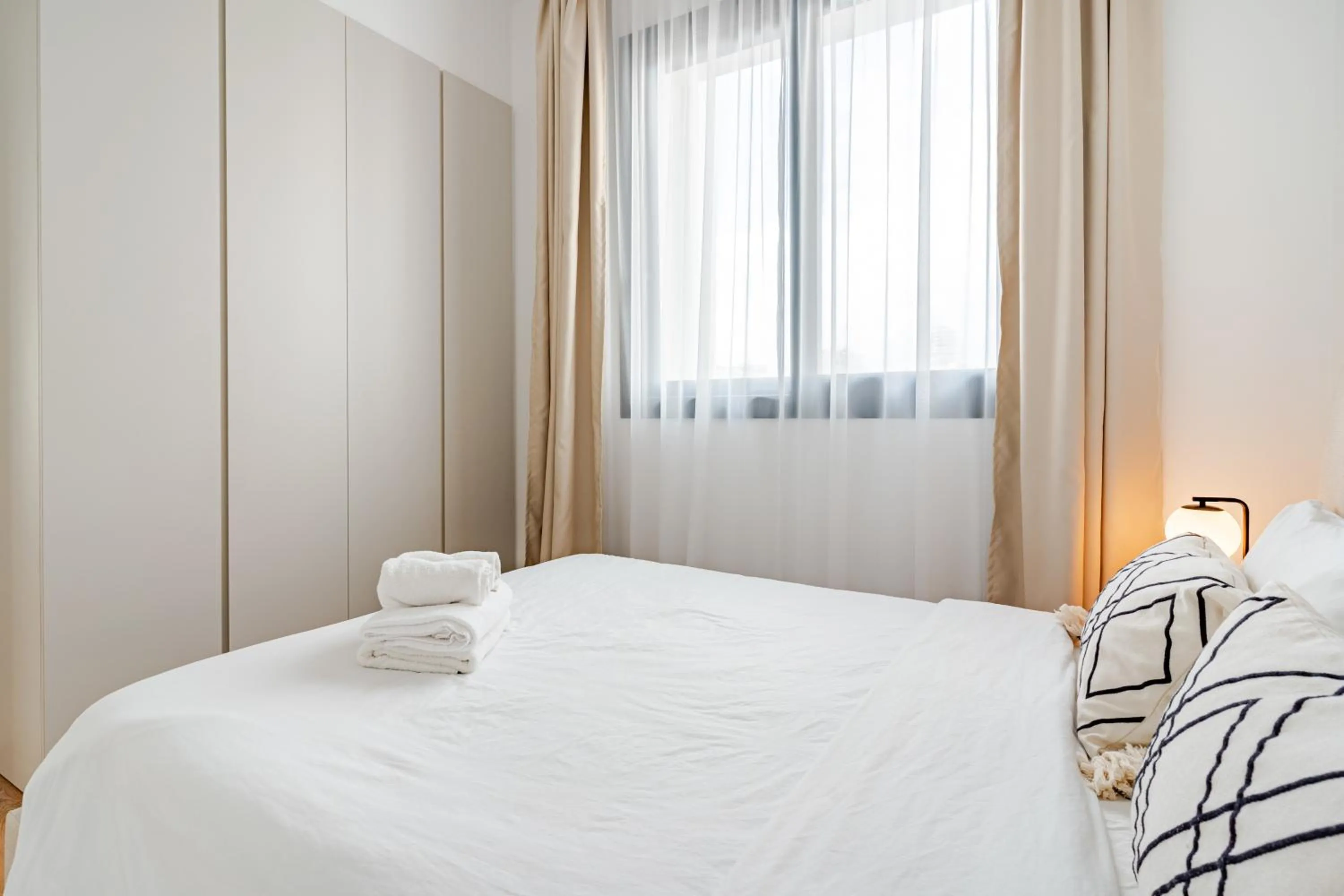 Property building, Bed in Yamas Urban Living Sequoia Residence
