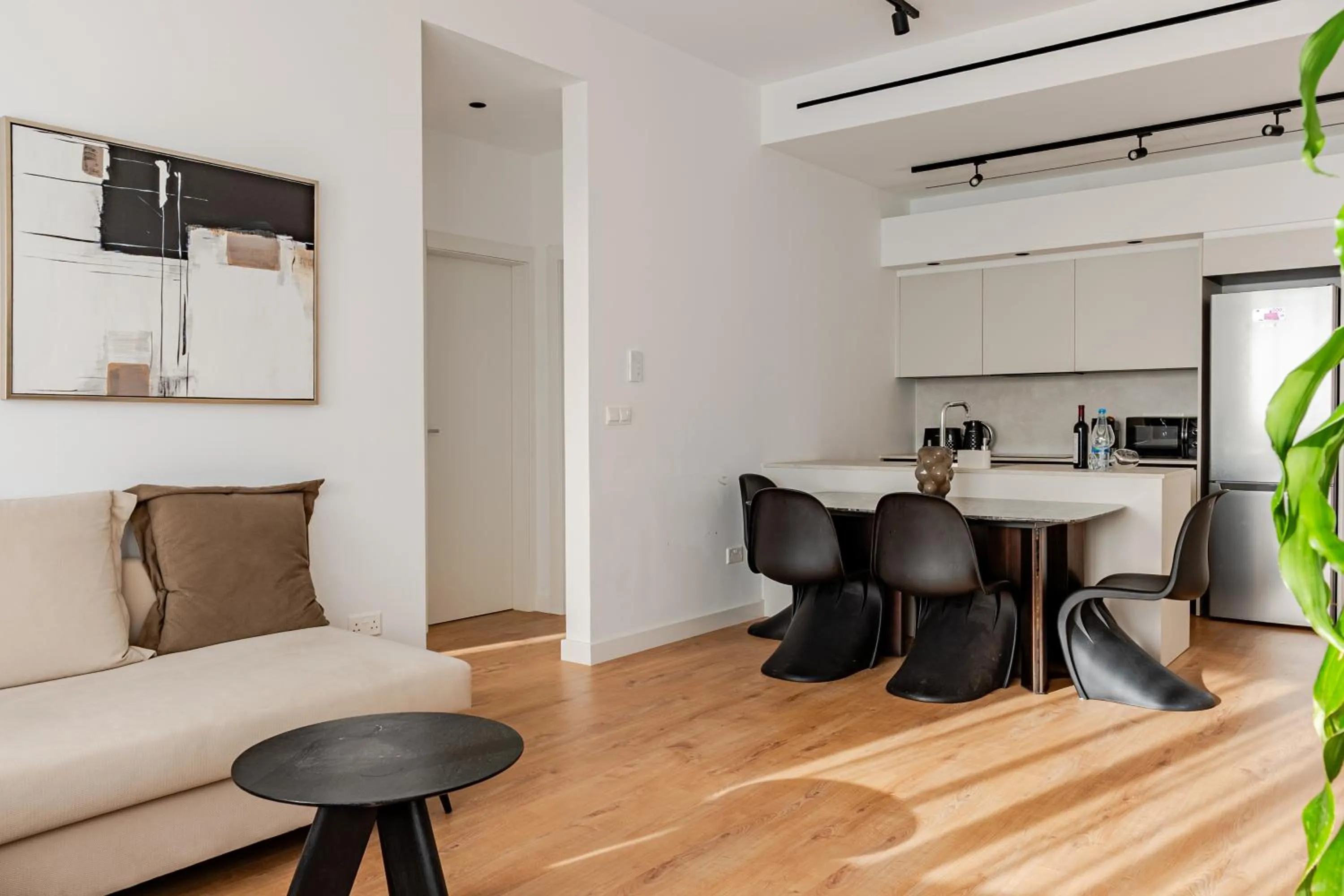 Kitchen or kitchenette in Yamas Urban Living Sequoia Residence