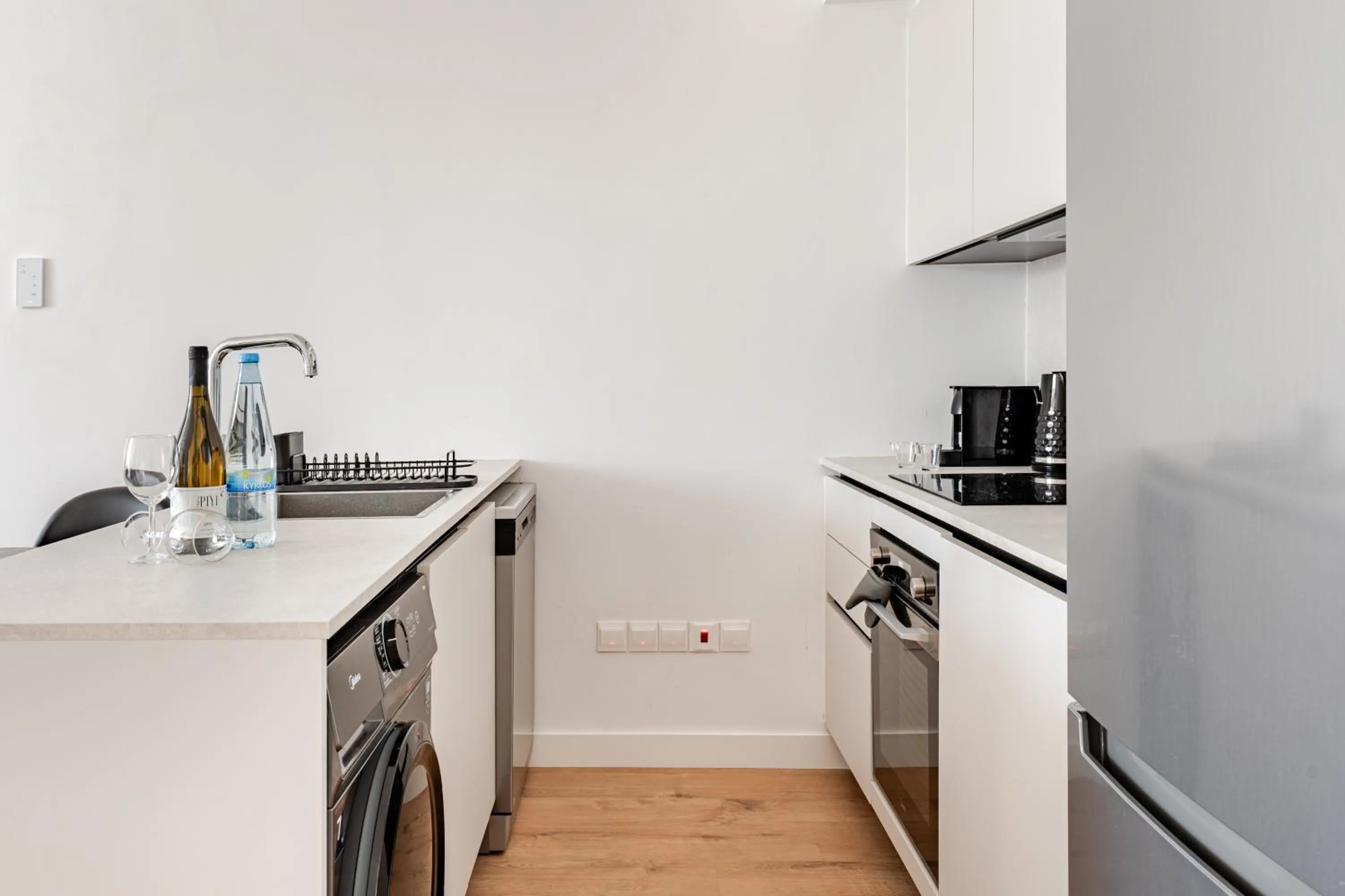 oven in Yamas Urban Living Sequoia Residence