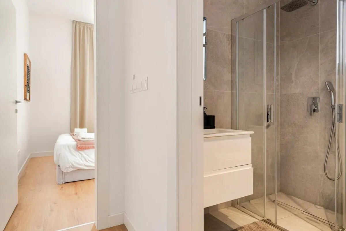 Property building, Bed in Yamas Urban Living Sequoia Residence