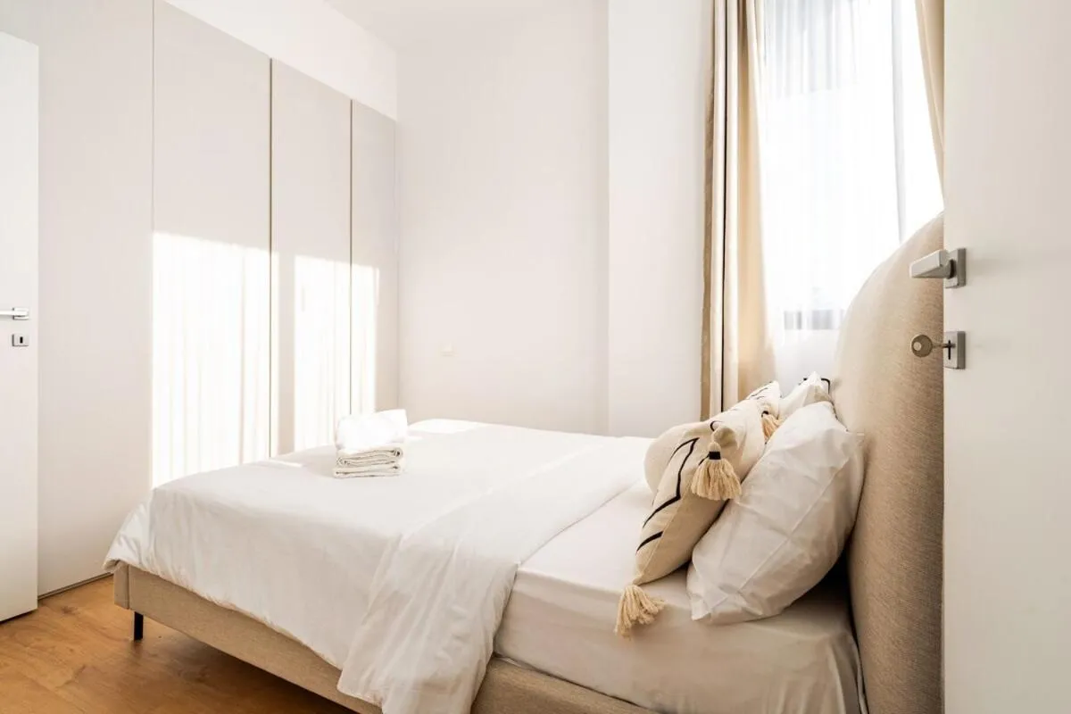 Property building, Bed in Yamas Urban Living Sequoia Residence