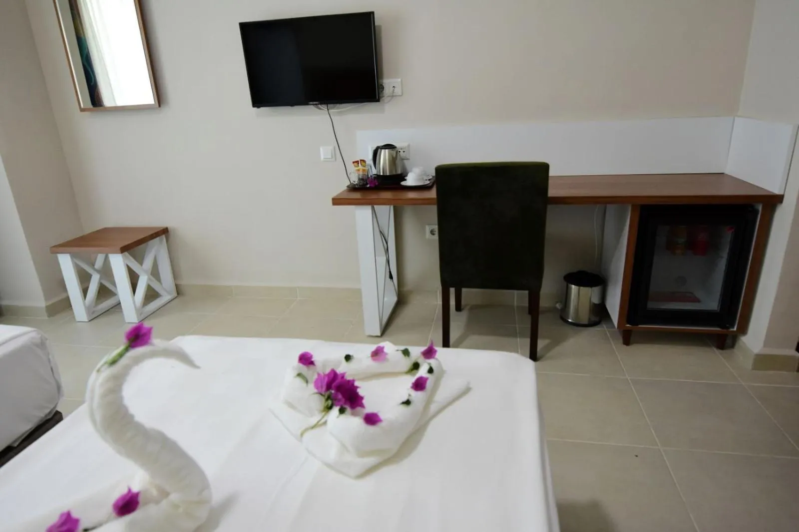 TV and multimedia in KALİYE ASPENDOS HOTEL