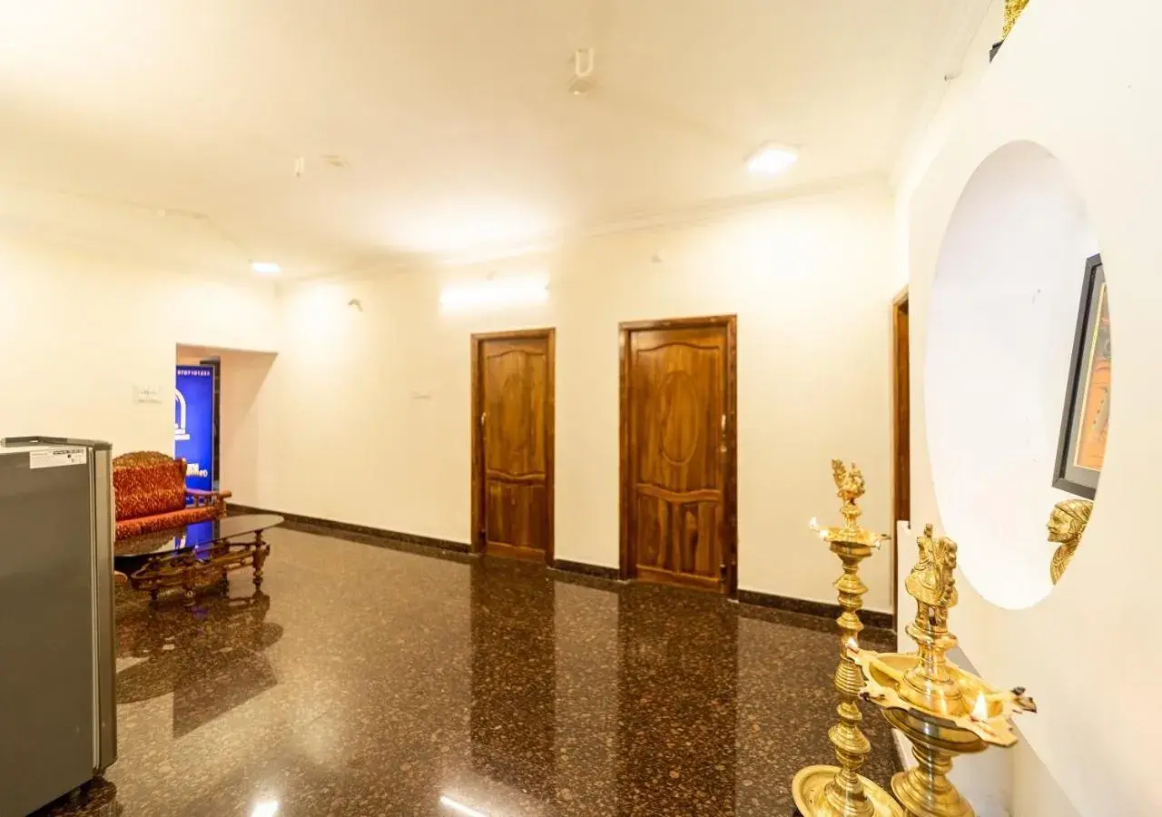 Lobby or reception in Yellow Residency Lobby or reception in Yellow Residency
