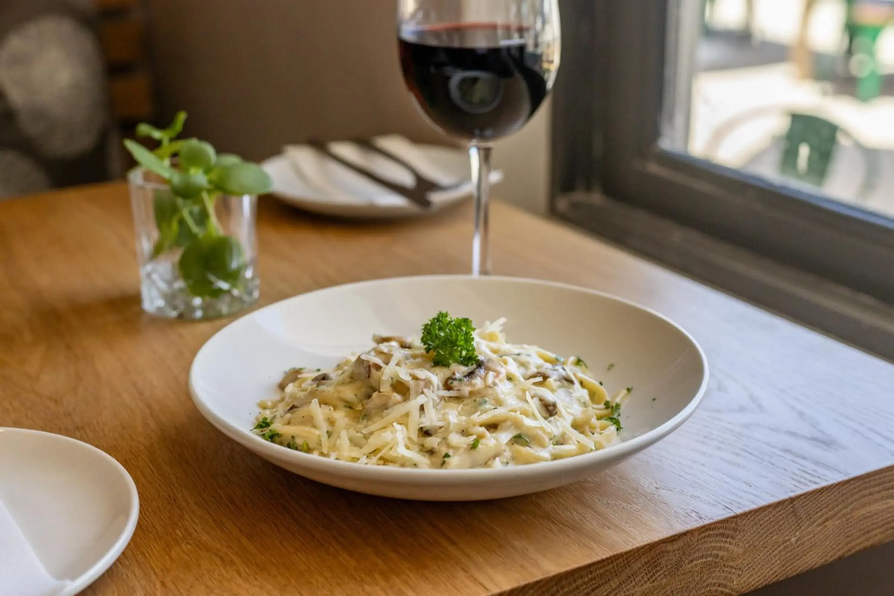 Food and drinks in Plett Quarter Hotel - Lion Roars Hotels & Lodges Food and drinks in Plett Quarter Hotel - Lion Roars Hotels & Lodges