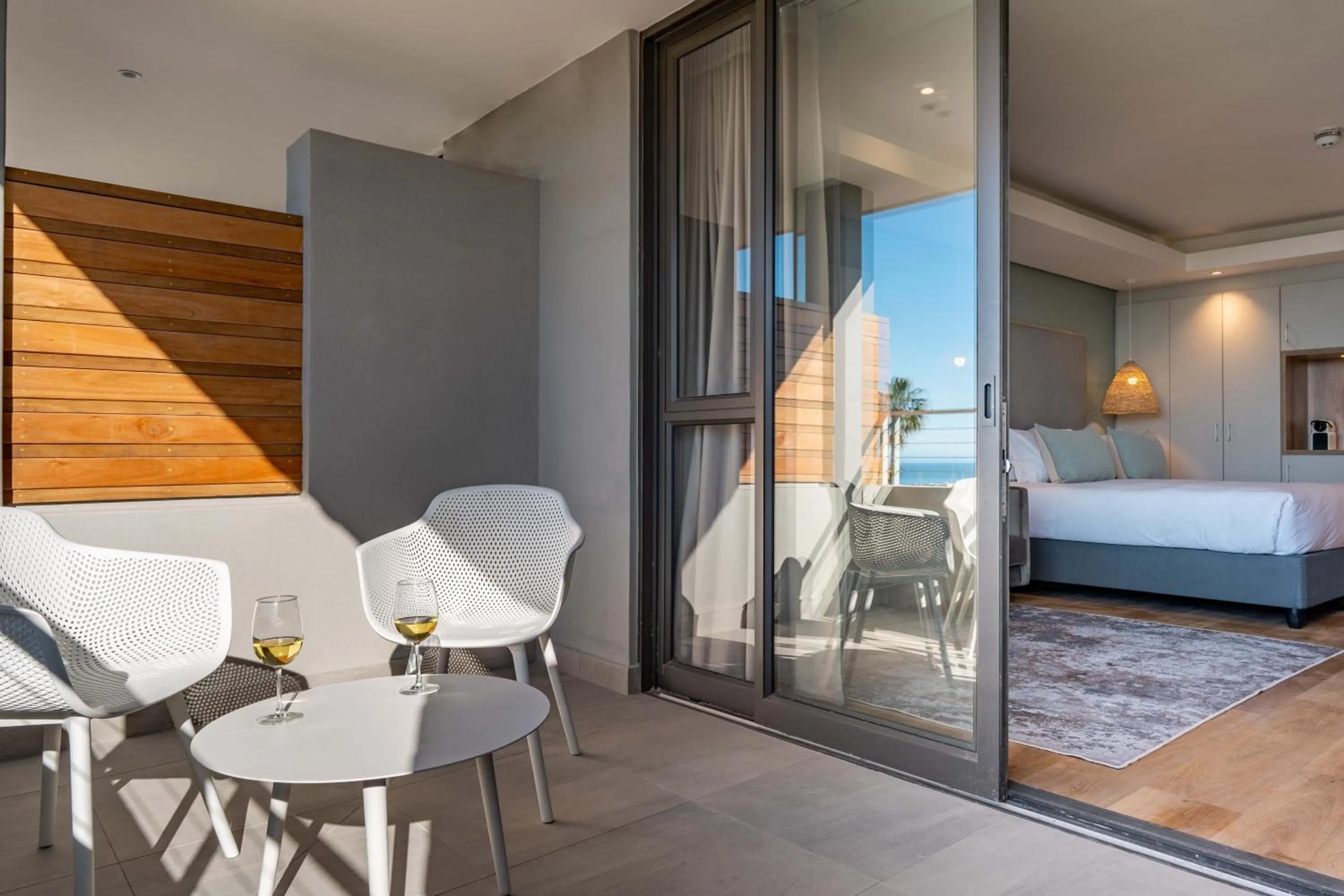 Balcony/Terrace, Bed in Plett Quarter Hotel - Lion Roars Hotels & Lodges